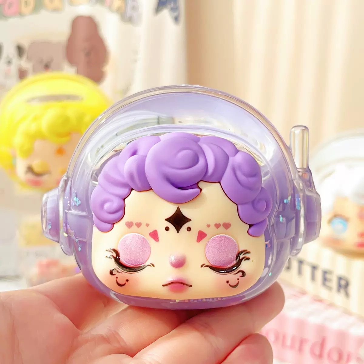 Douyin's best-selling flowing sand milk bean Astronaut Oil flowing sand diy decorative collectible blind box detail image 4