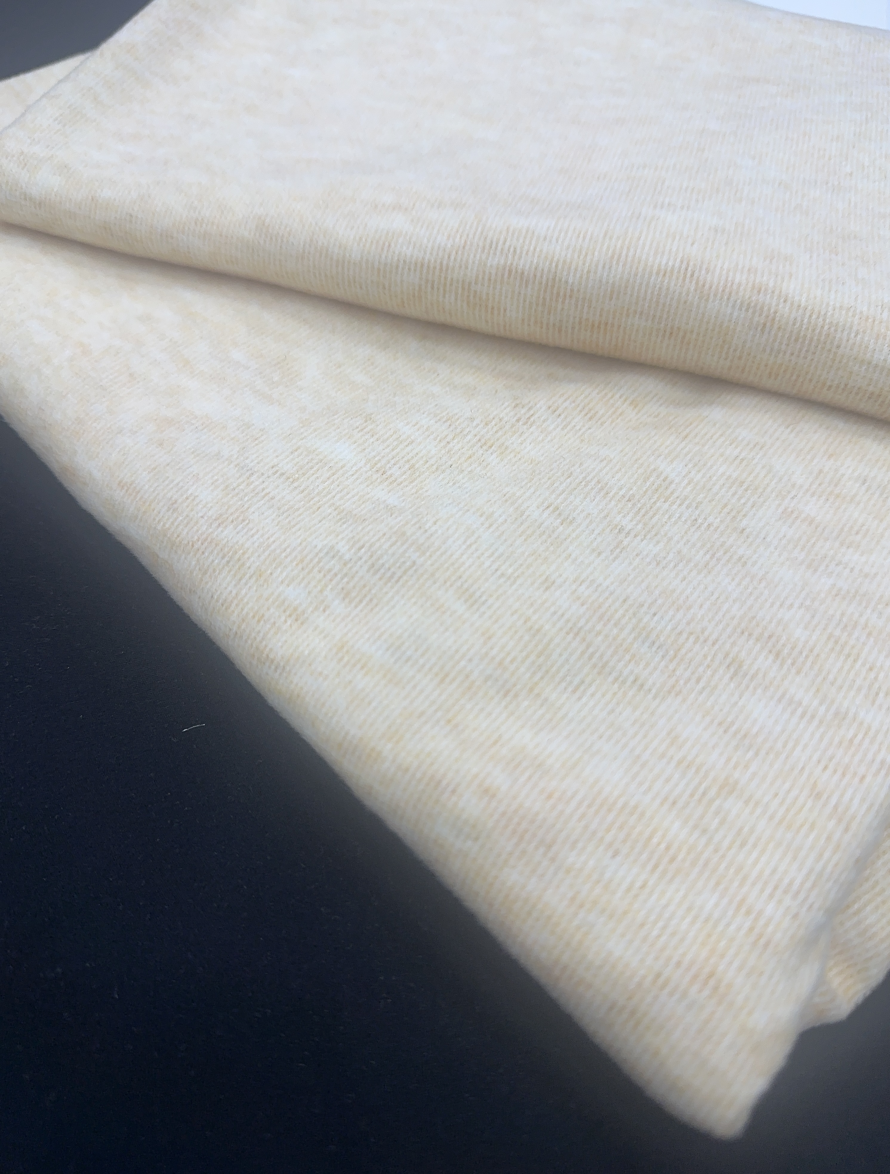 Available in stock: polyester fabric with 180g/200g/220g/280g fleece composite lining detail image 3