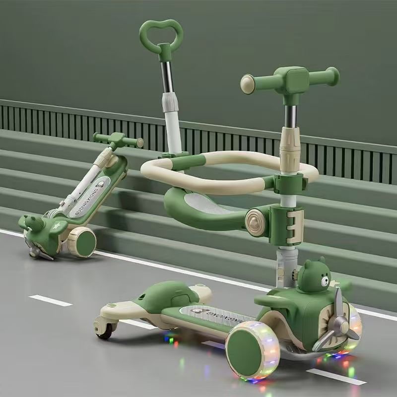 电动玩具车万向遥控可乘坐儿童童车趣味运动玩具车适合6岁以上