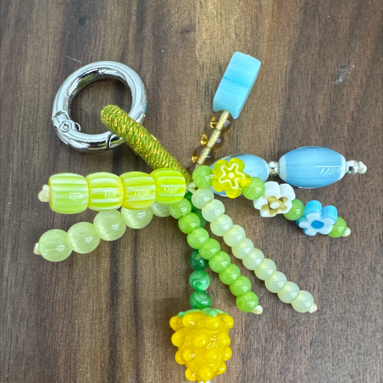 可爱百搭手机挂件包挂件女学生手饰时尚手链饰品搭配潮流百搭款花花