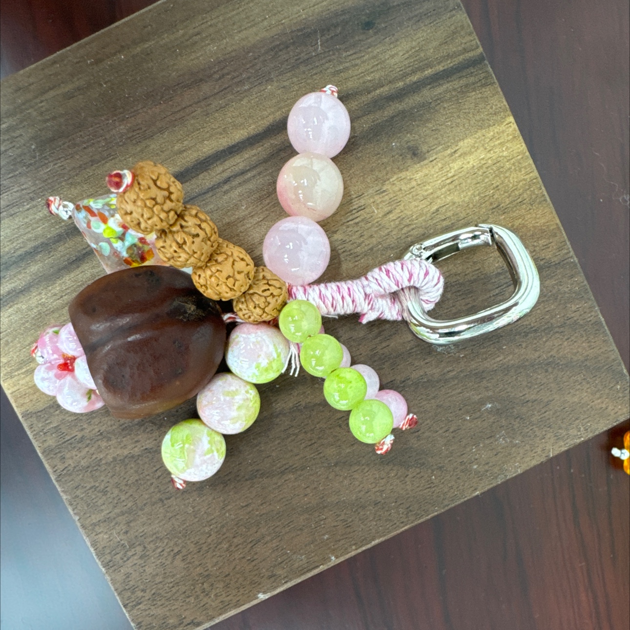 可爱挂件手机链 手机挂件女简约时尚手链饰品礼物