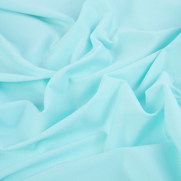 The 40S combed high-count fine-spun pure cotton fabric is soft and comfortable. It is a suitable thickness for home clothing Specification image