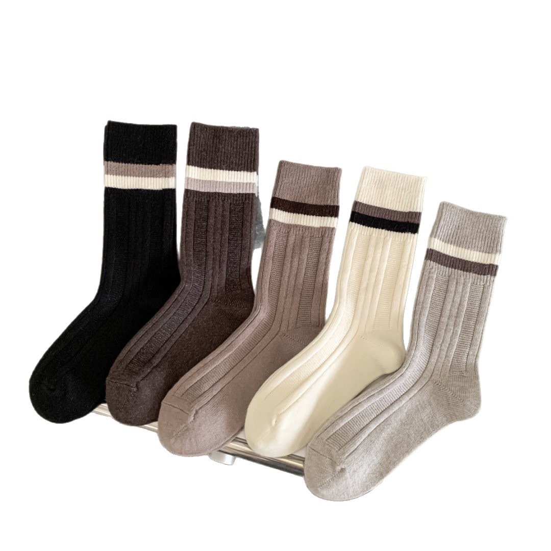 New autumn and winter socks for women: Thickened double flared wool socks, warm and cold-proof, simple Korean-style women's mid-calf socks Item Picture