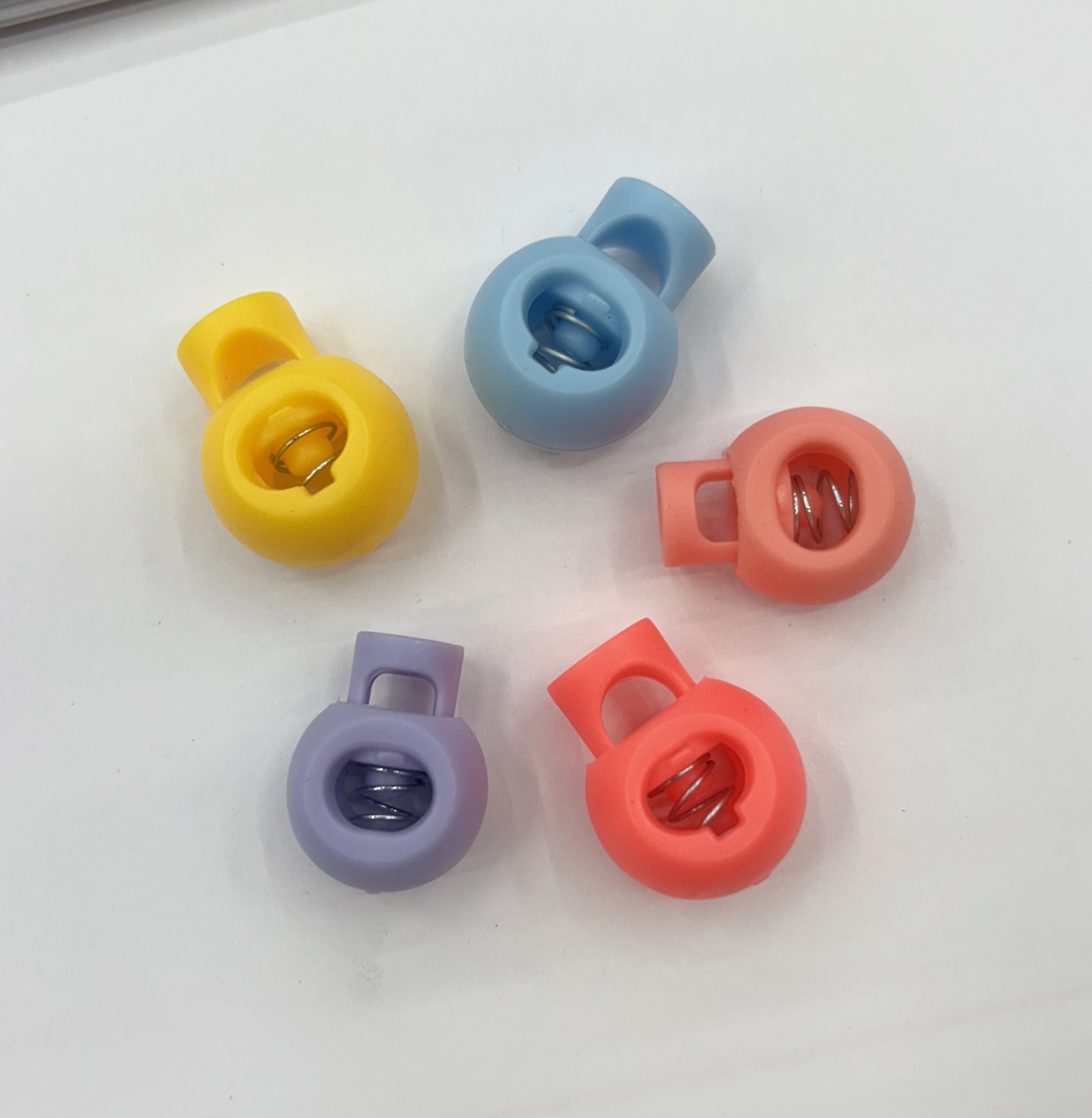Plastic spring buckle, pig nose buckle, spring press rope buckle details Picture