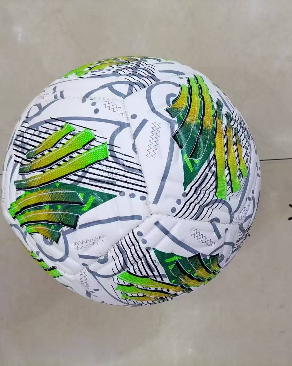 The No. 5 football spacer set is wear-resistant and anti-slip, suitable for football accessories in matches and training