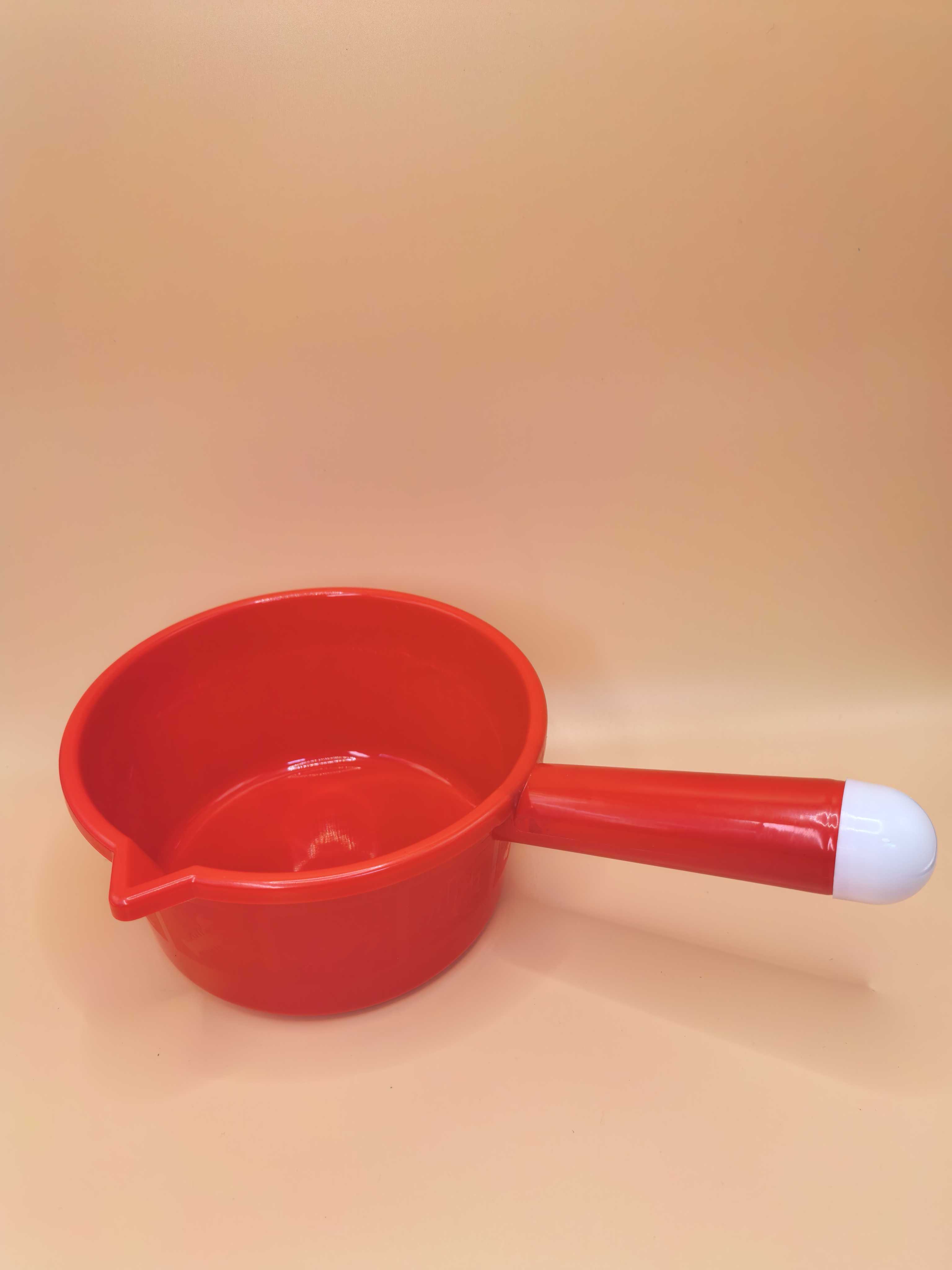圆把带嘴水舀居家必备神器