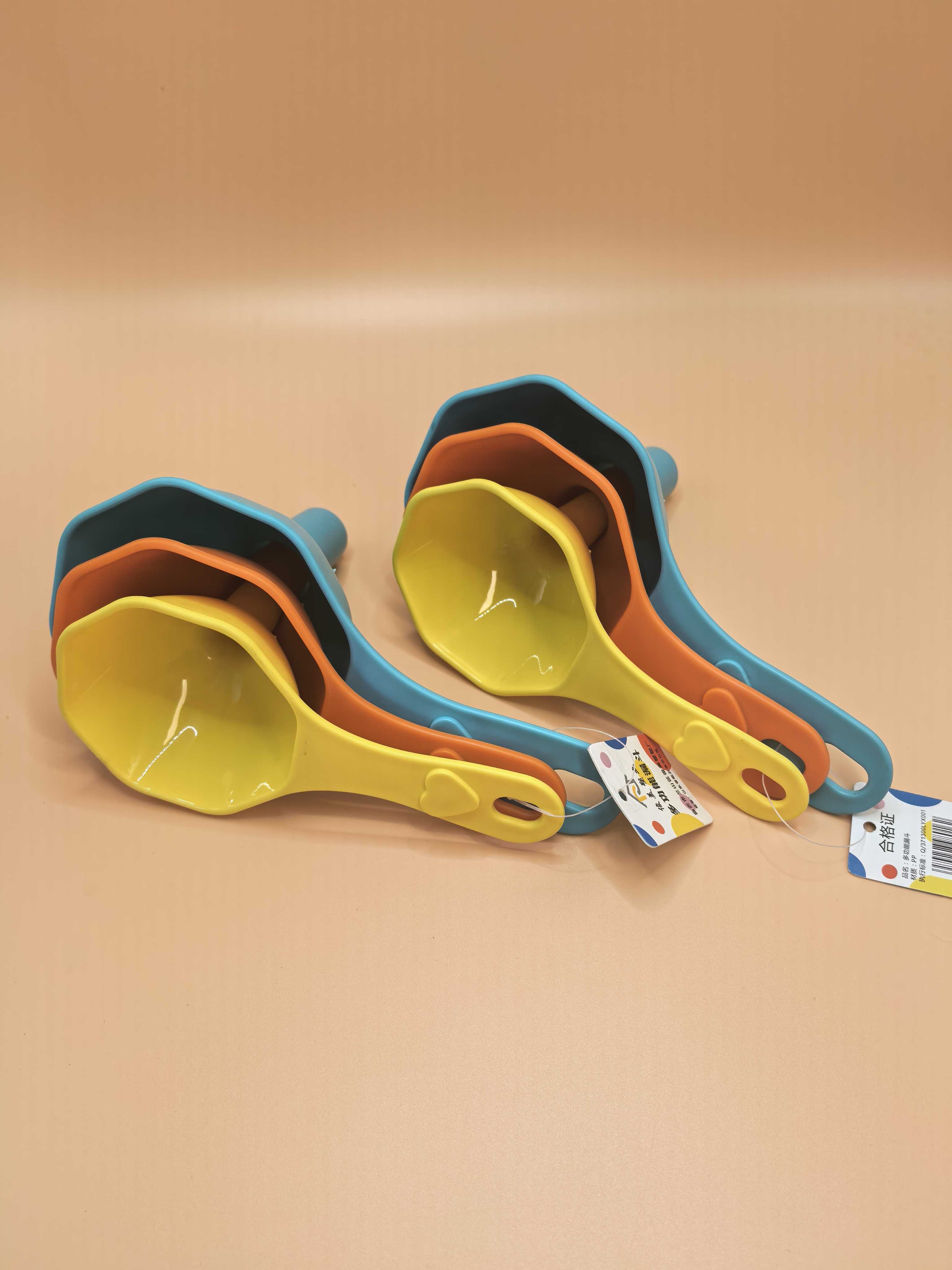 塑料漏斗厨房用品耐热便携多用途家用灌装工具轻便实用