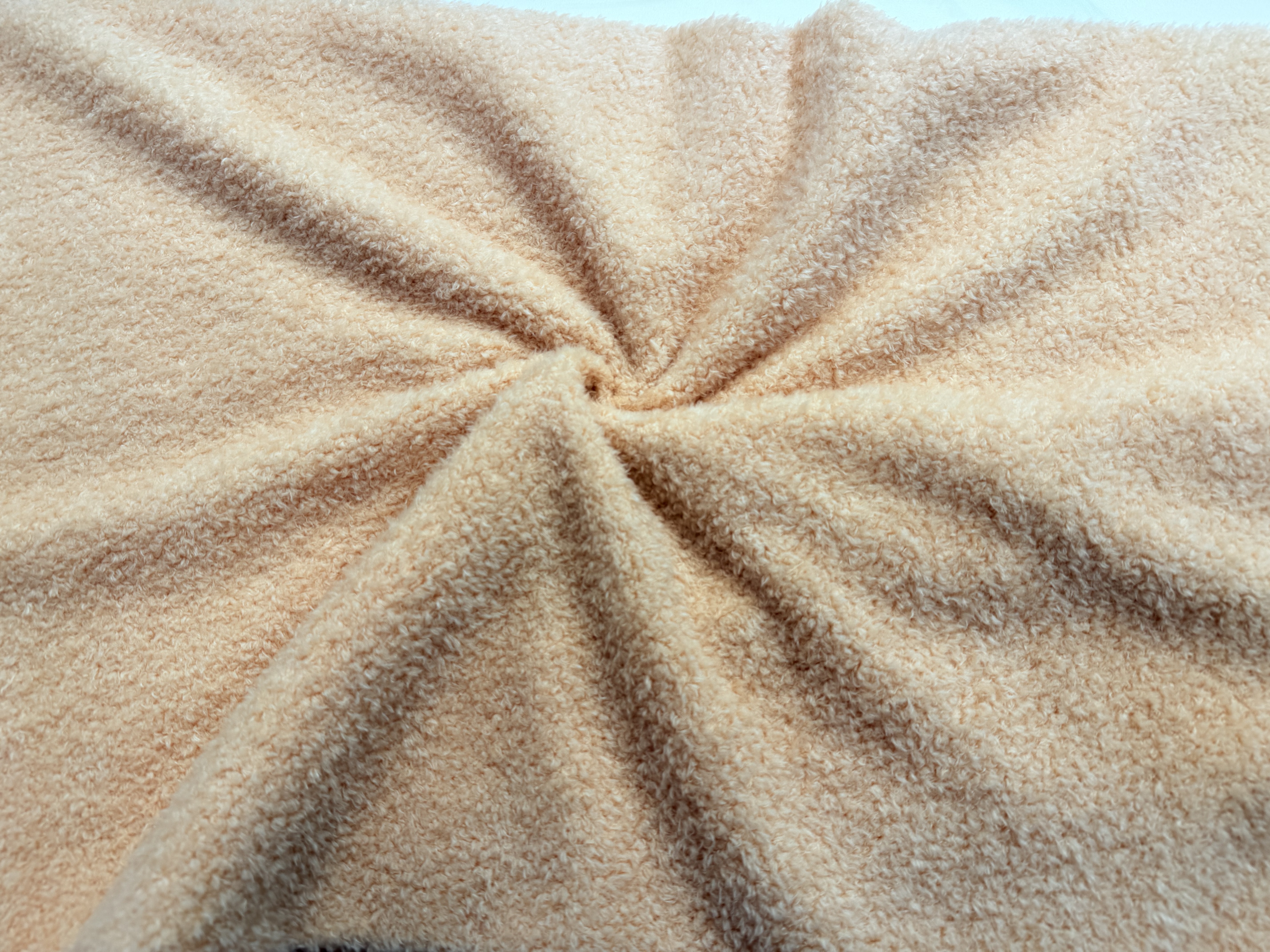 Steam velvet single and double-sided fabric is available in stock for home blankets and baby toy fabrics details Picture