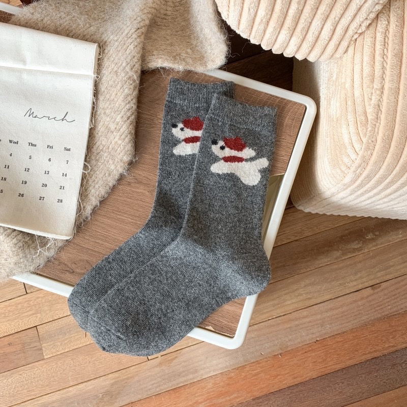 Wool socks, mid-calf socks for autumn and winter, Japanese-style warm thick socks, cute cartoon scarves, boneless dog, coffee-colored women's socks Application Scenario