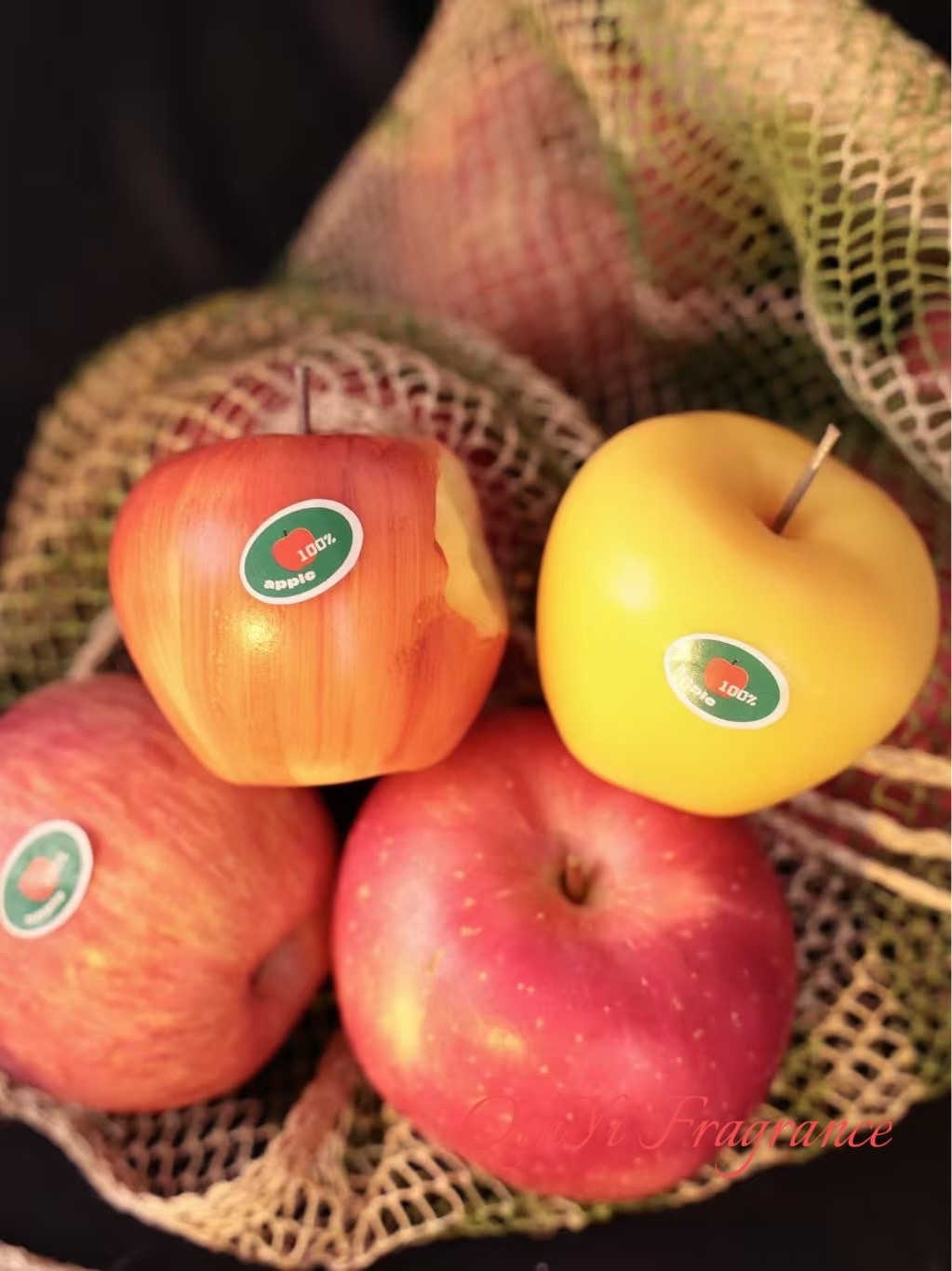 香薰蜡烛派对装饰圣诞香氛欧洲进口香薰蜡烛香味持久蜡烛香薰蜡烛香薰蜡烛香薰蜡烛香薰蜡烛香薰蜡烛苹果外贸电商小红书产品图