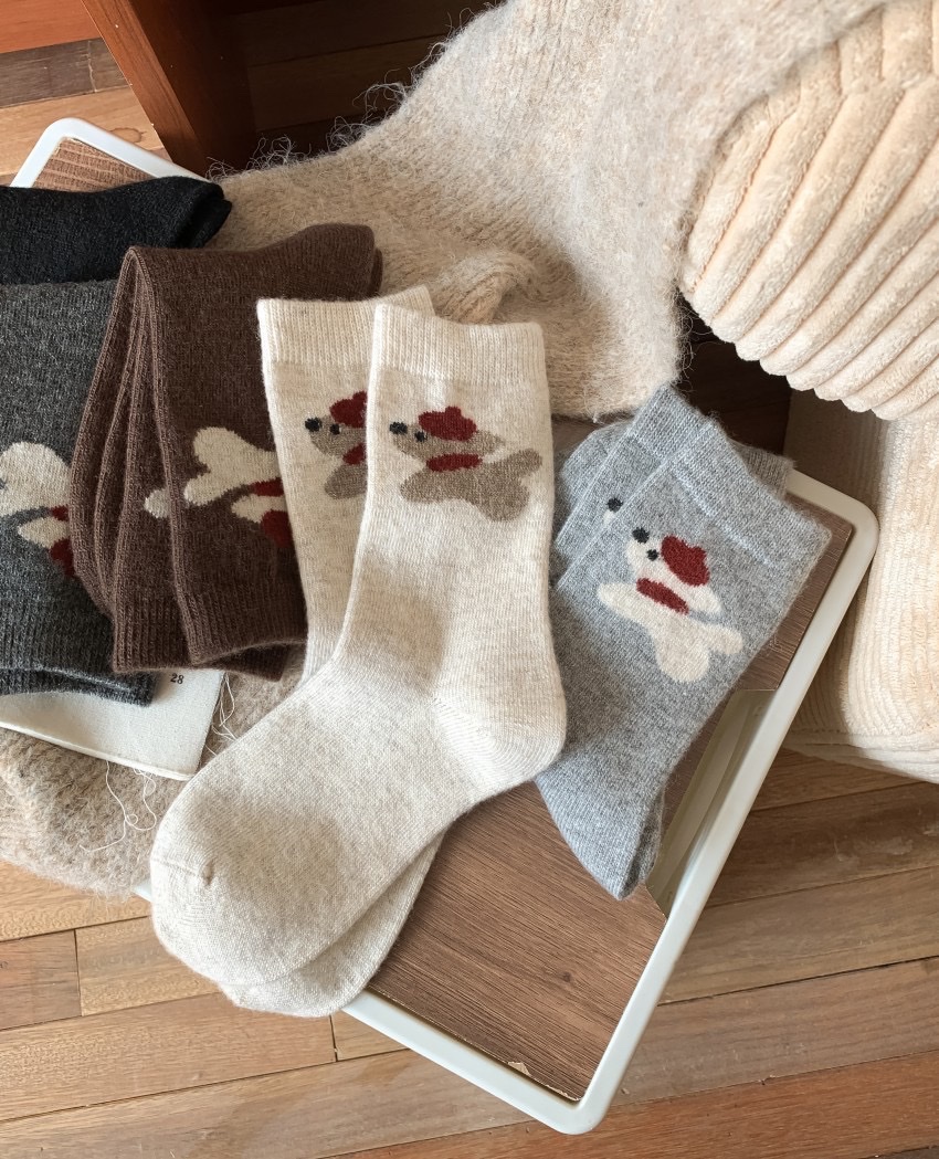 Wool socks, mid-calf socks for autumn and winter, Japanese-style warm thick socks, cute cartoon scarves, boneless dog, coffee-colored women's socks detail image 10