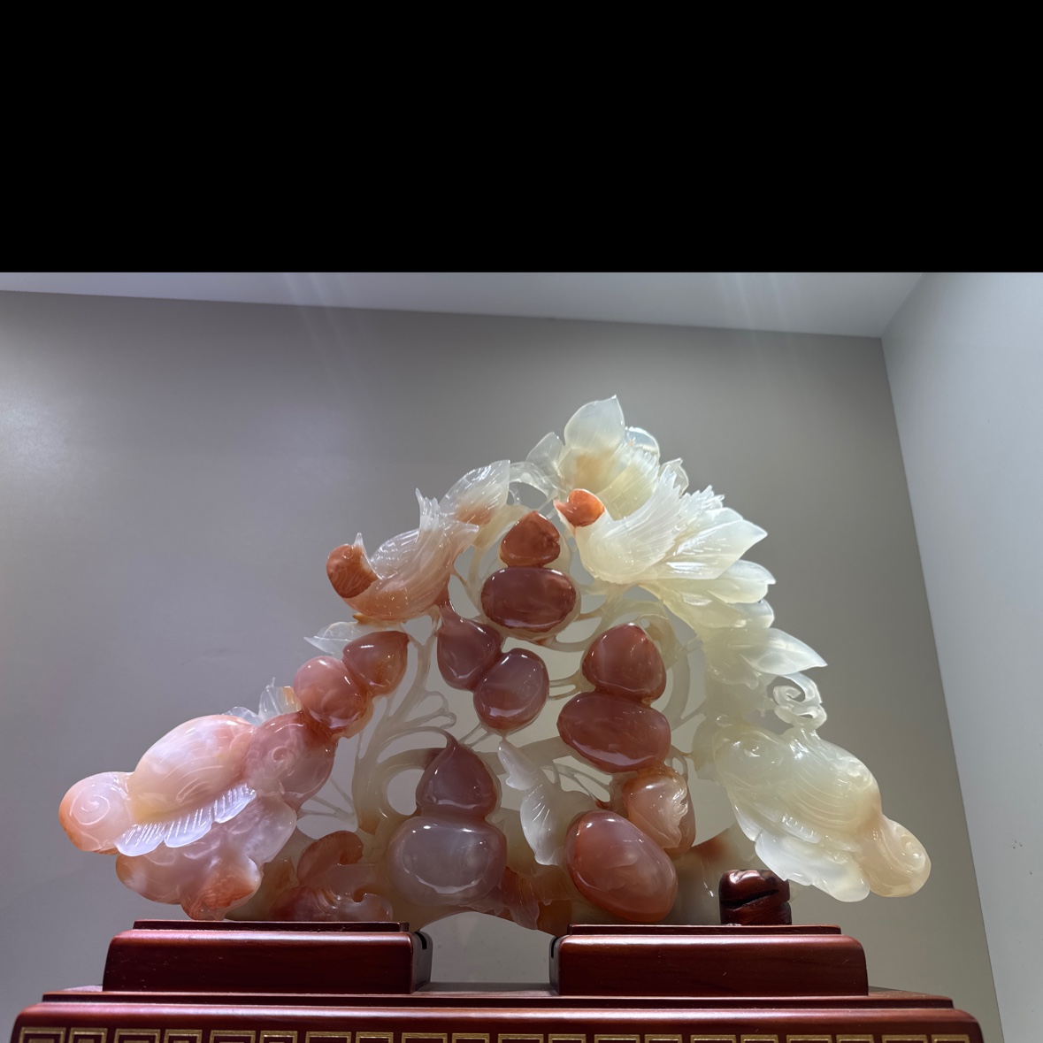 Pakistani Red Ice Jade Natural Jade Material Handicrafts (Good Fortune Right Before your eyes) Specification image