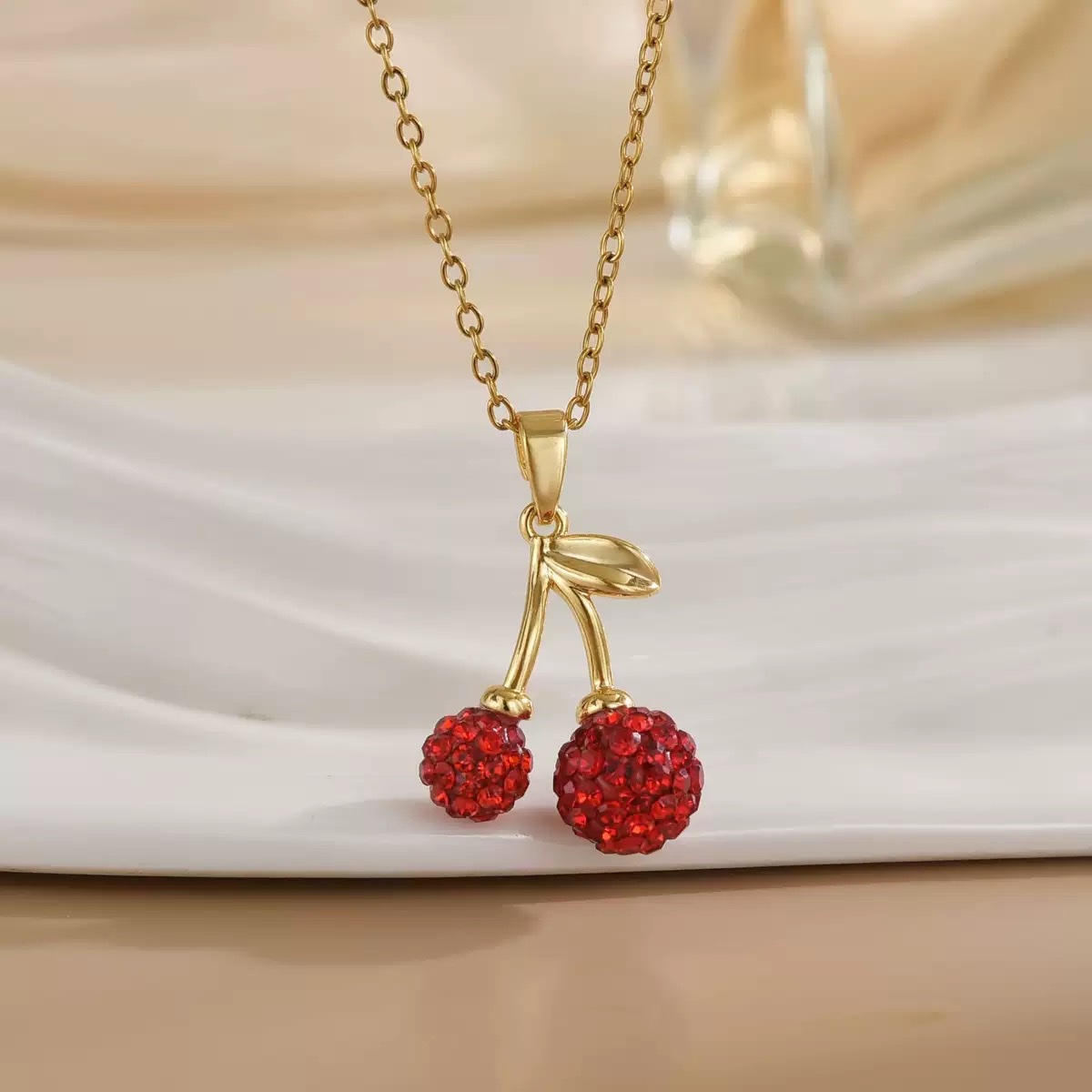 欧美跨境饰品 宫廷风中古椭圆几何项链 法式复古小众锁骨链颈链女 樱桃项链多层项链珍珠项链项链首饰白底实物图