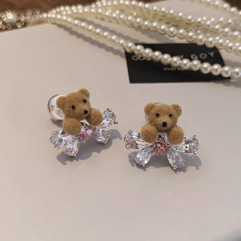 时尚烧焊锆石耳环耳饰简约气质耳环女款百搭耳饰品潮流配饰耳饰耳环