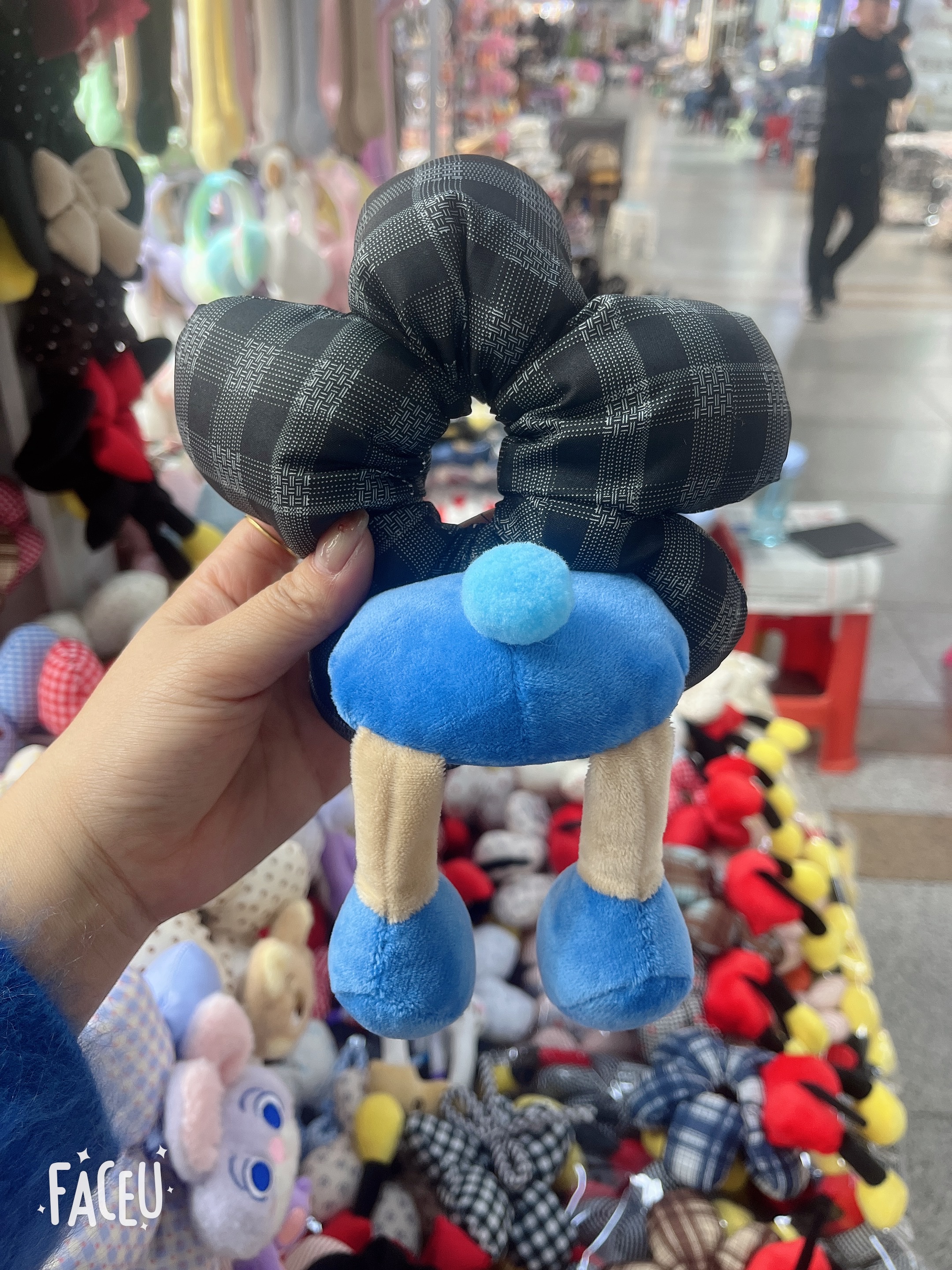 Cute and trendy bottom hair band, a must-have item for a playful, cute and fashionable bun hairstyle Application Scenario