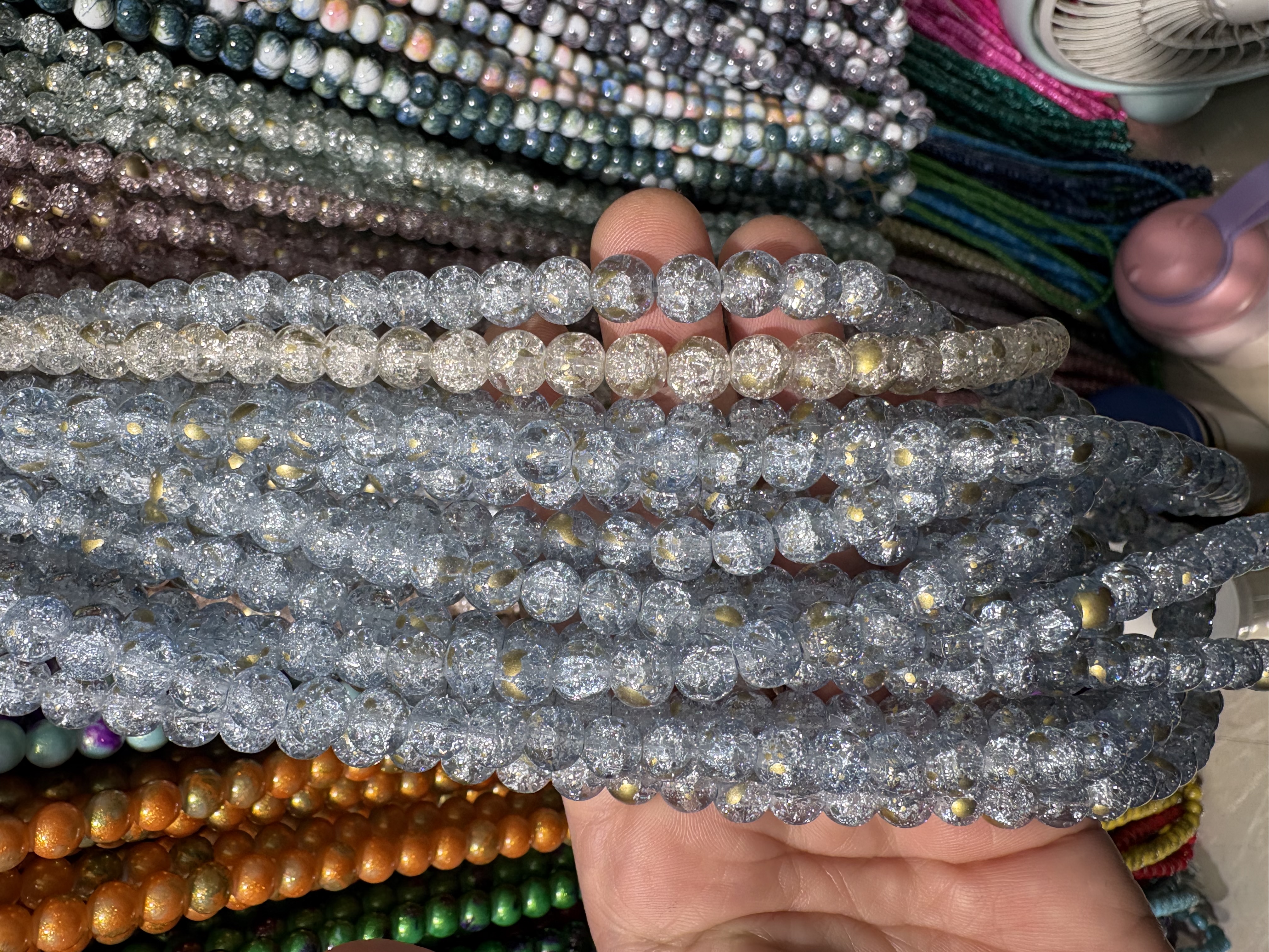 Handmade DIY beads, pearl beads, wooden beads accessories, multi-color creative handcrafted materials, jewelry making supplies, beads Application Scenario