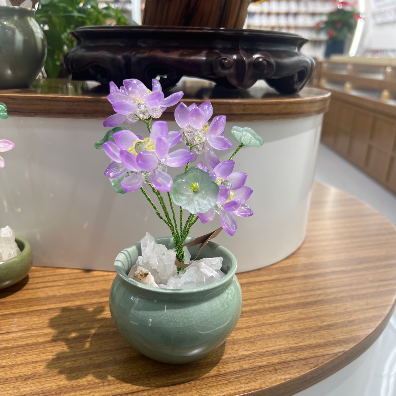 Crystal glass lotus flower ornaments, artworks, home decoration handicrafts, elegant and refined display items details Picture