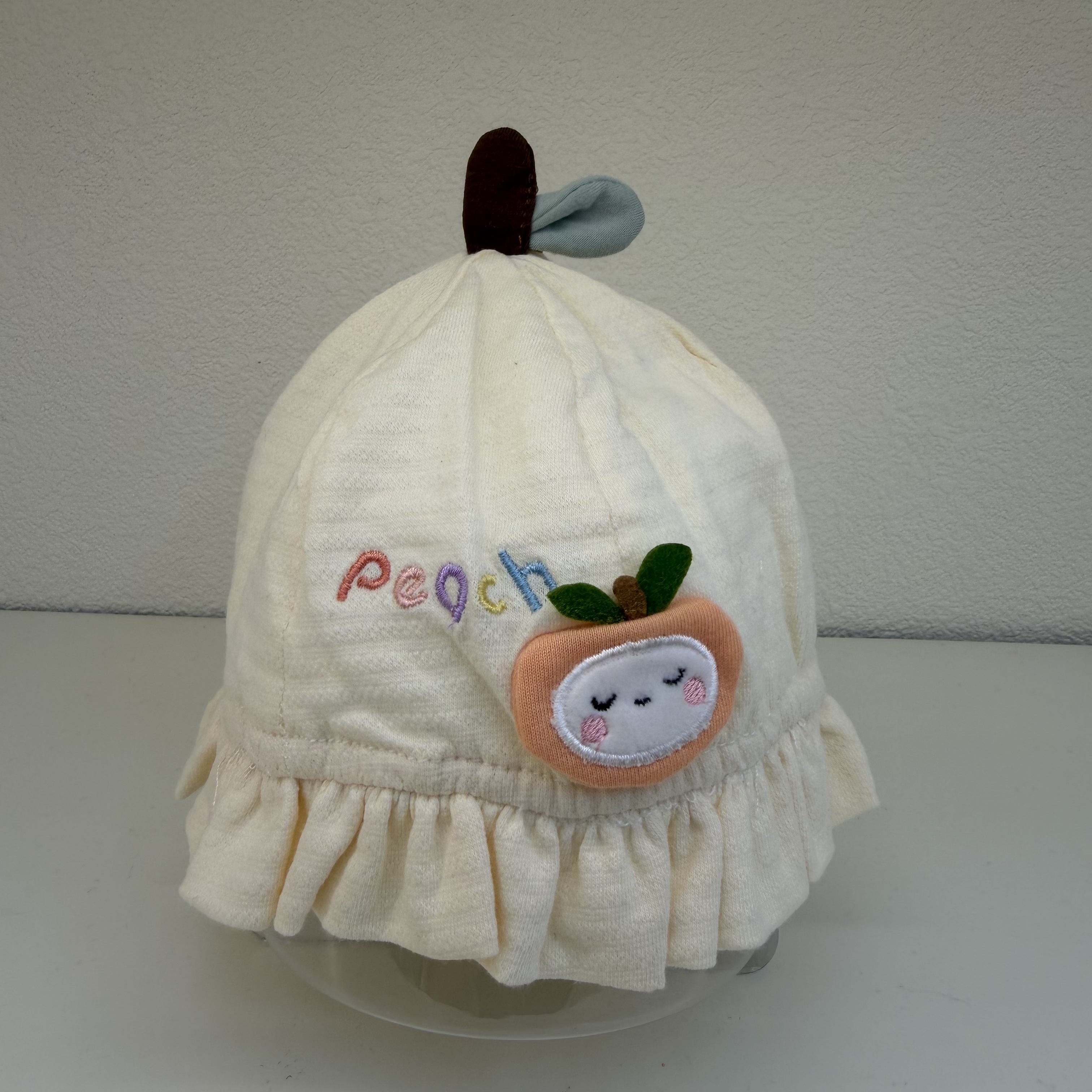 Gorros de niños gorros de dibujos animados gorros de bebé gorros de bebé protección solar gorros de sol gorros de niños modelos de verano letras bordado apple patch cloth pequeños brotes gorros cute details Picture