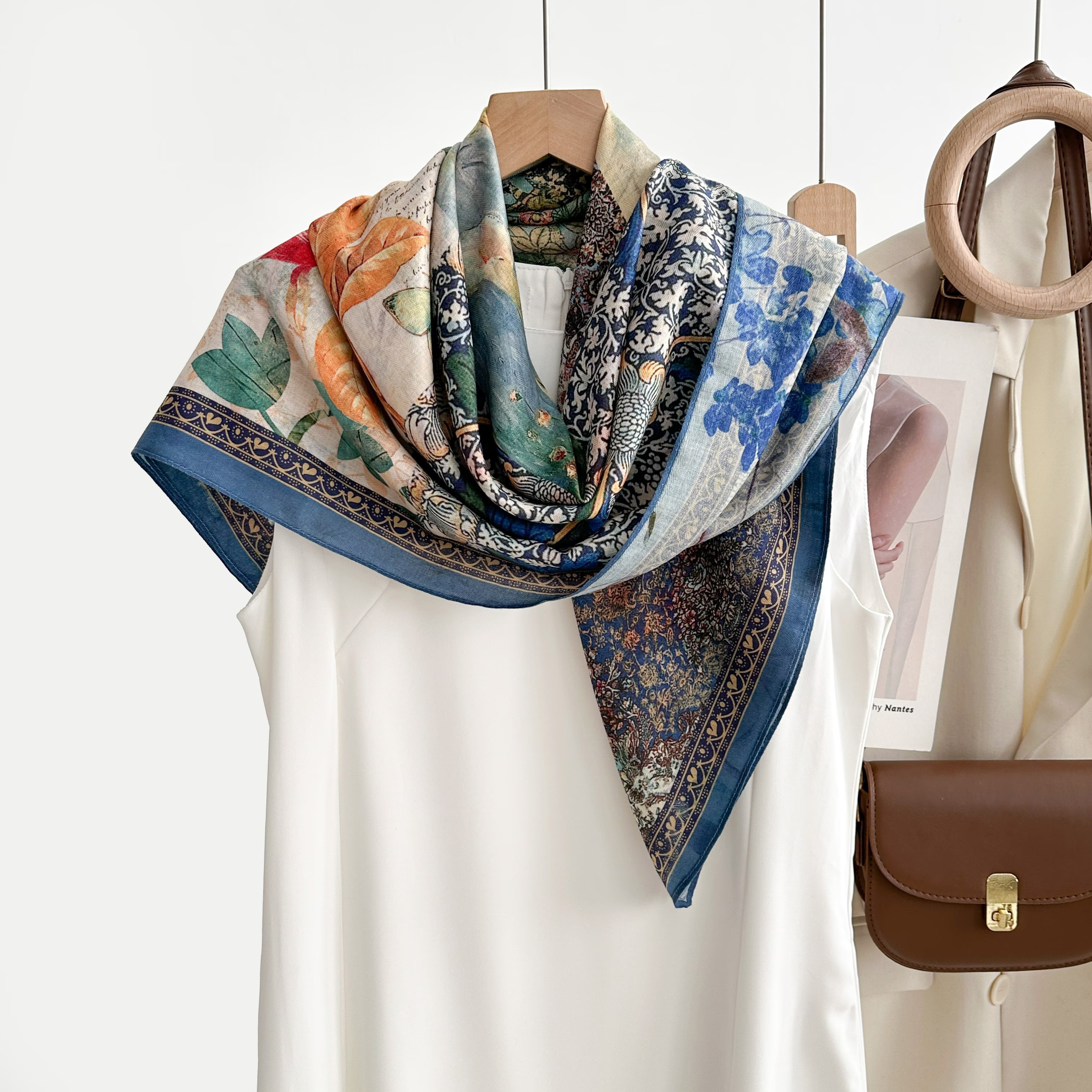 The 2025 new women's double-sided square scarf is a versatile and fashionable printed oil painting silk scarf and a fashionable shawl. It is a high-end trendy accessory for spring, summer, autumn and winter details Picture