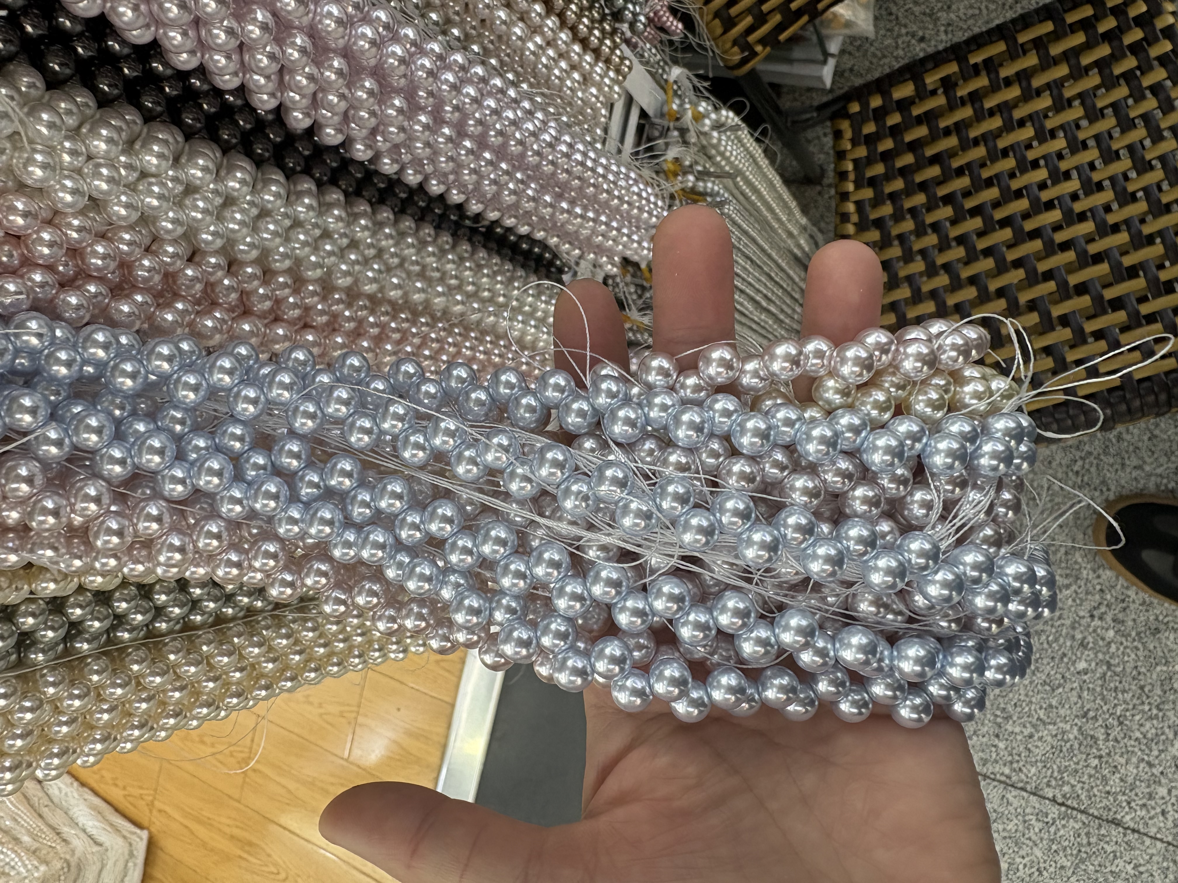 Handmade beaded beads, DIY materials, pearl glass beads, jewelry accessories, multiple colors and styles, decorative materials Item Picture