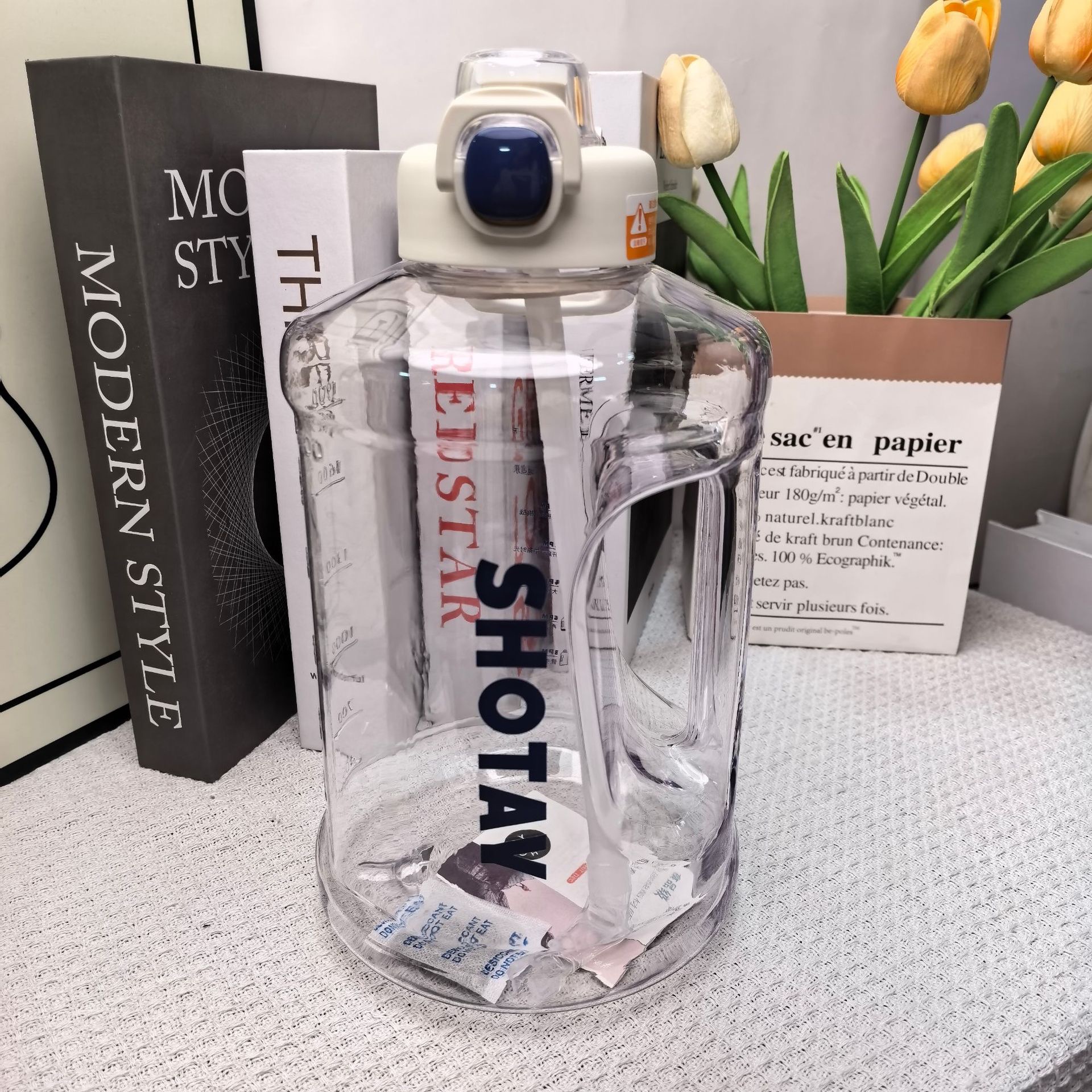 Plastic cups, portable straws, water cups, tritan outdoor sports water bottles, daily buckets, large-capacity space cups detail image 7