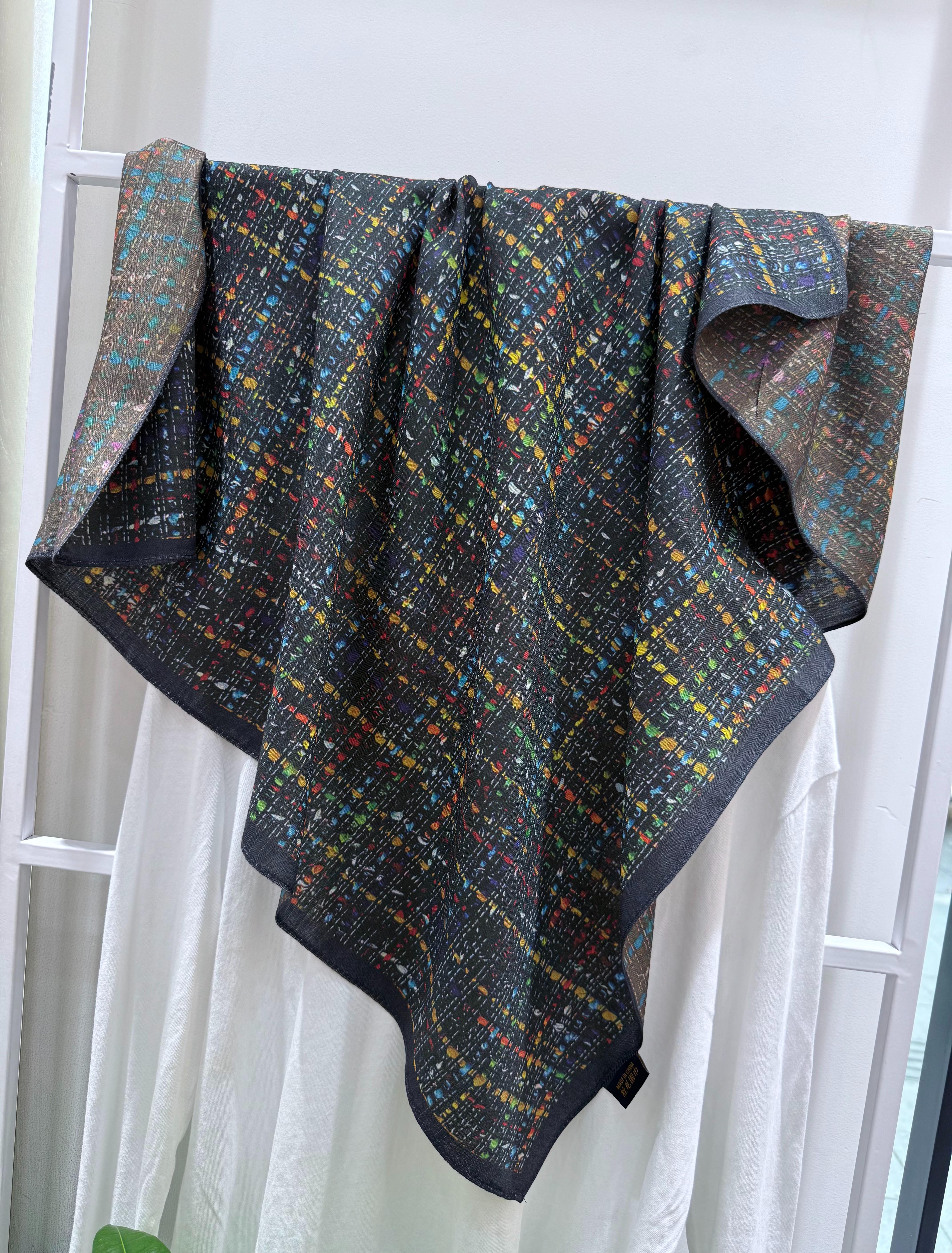 The new retro silk and wool square scarf is fashionable and simple. It is a soft and easy-to-match square scarf shawl Item Picture