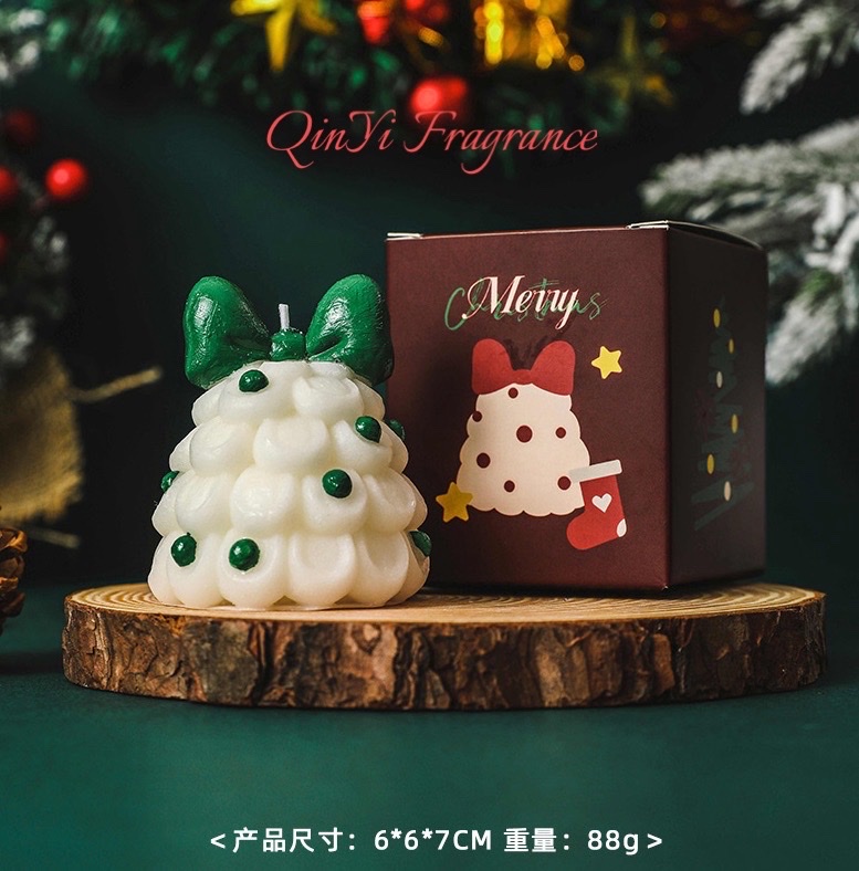 Aromatherapy candle party decoration, Christmas fragrance, European imported aromatherapy candles, long-lasting fragrance, aromatherapy candle bows, Christmas tree decoration, cross-border export foreign trade Application Scenario