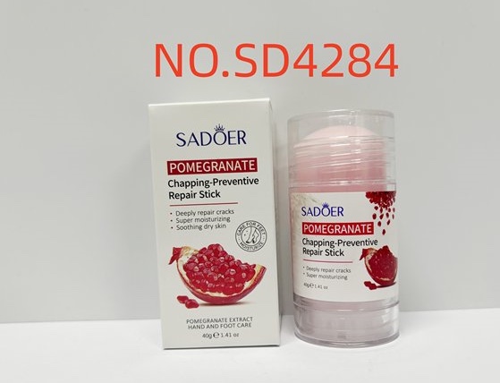 SADOER红石榴抗干裂护理棒（外文版）40g