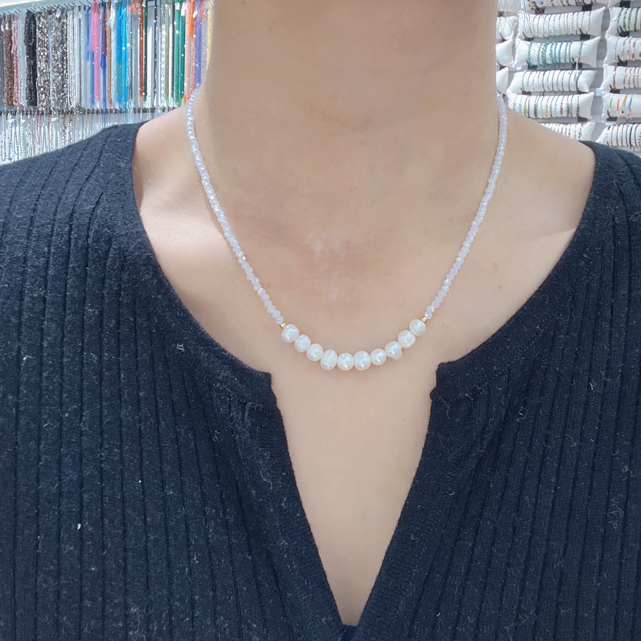 云逸饰家 饰品批发 水晶项链淡水珍珠 天然珍珠首饰 黑色 白色 简约饰品首饰珍珠项链详情3