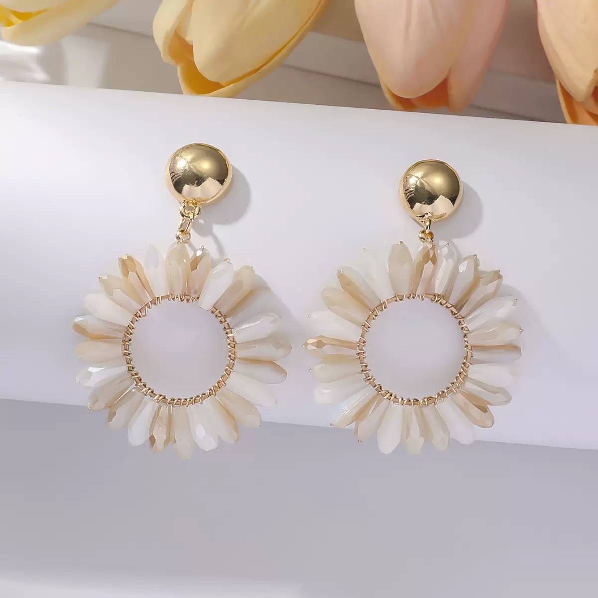European and American cross-border earrings, colorful flower crystal woven earrings, niche high-end feel, light luxury and fashion Item Picture