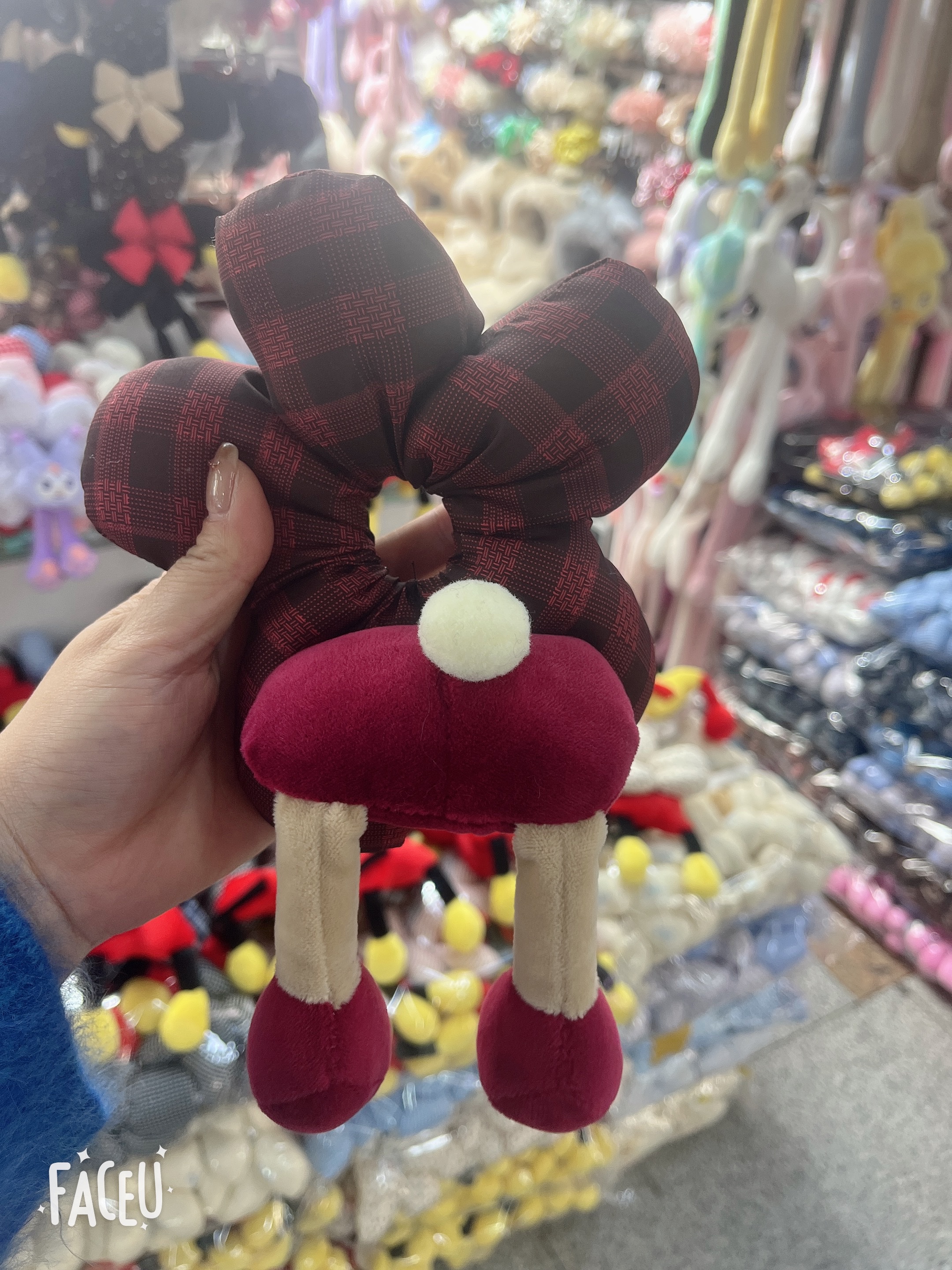 Cute and trendy bottom hair band, a must-have item for a playful, cute and fashionable bun hairstyle