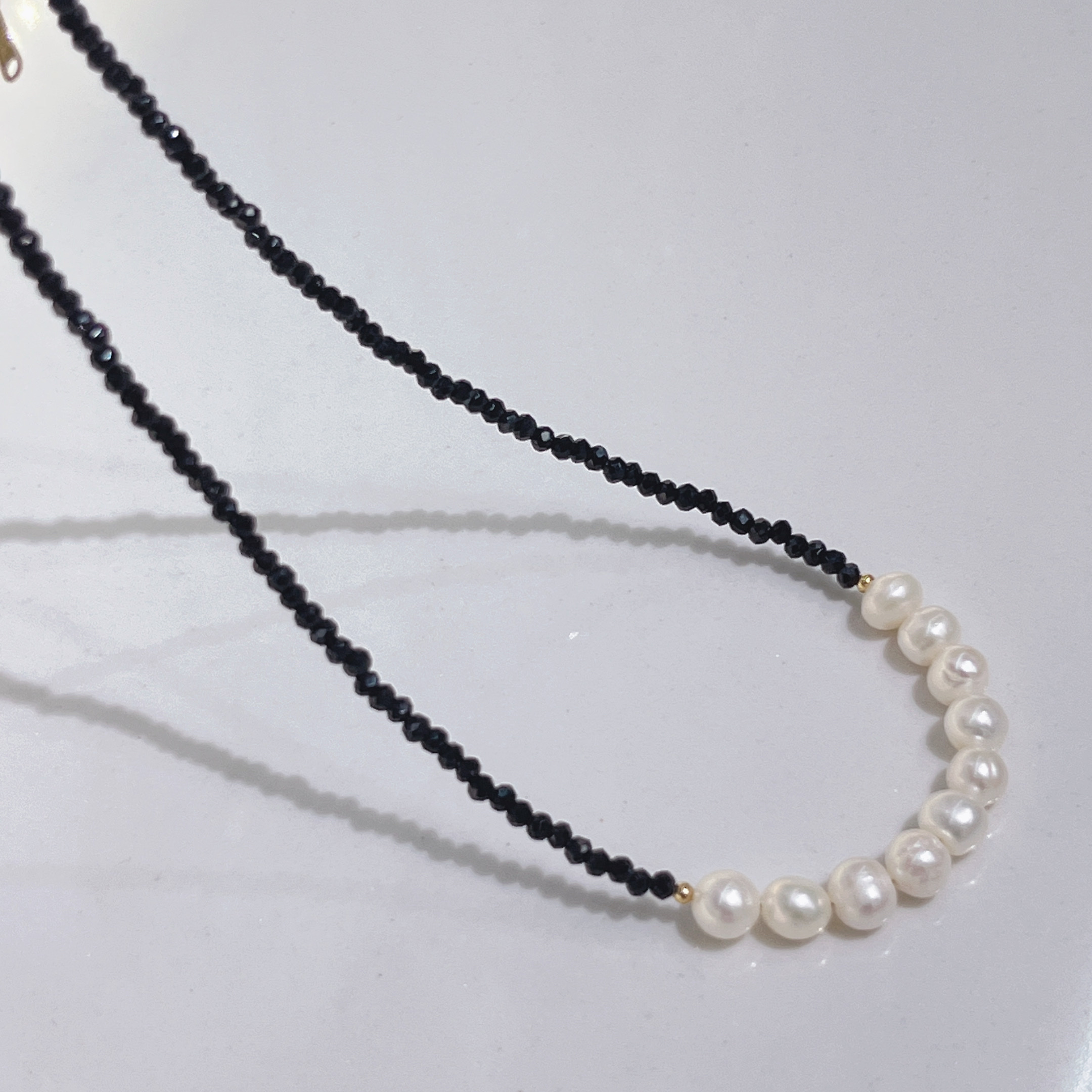 云逸饰家 饰品批发 水晶项链淡水珍珠 天然珍珠首饰 黑色 白色 简约饰品首饰珍珠项链详情8