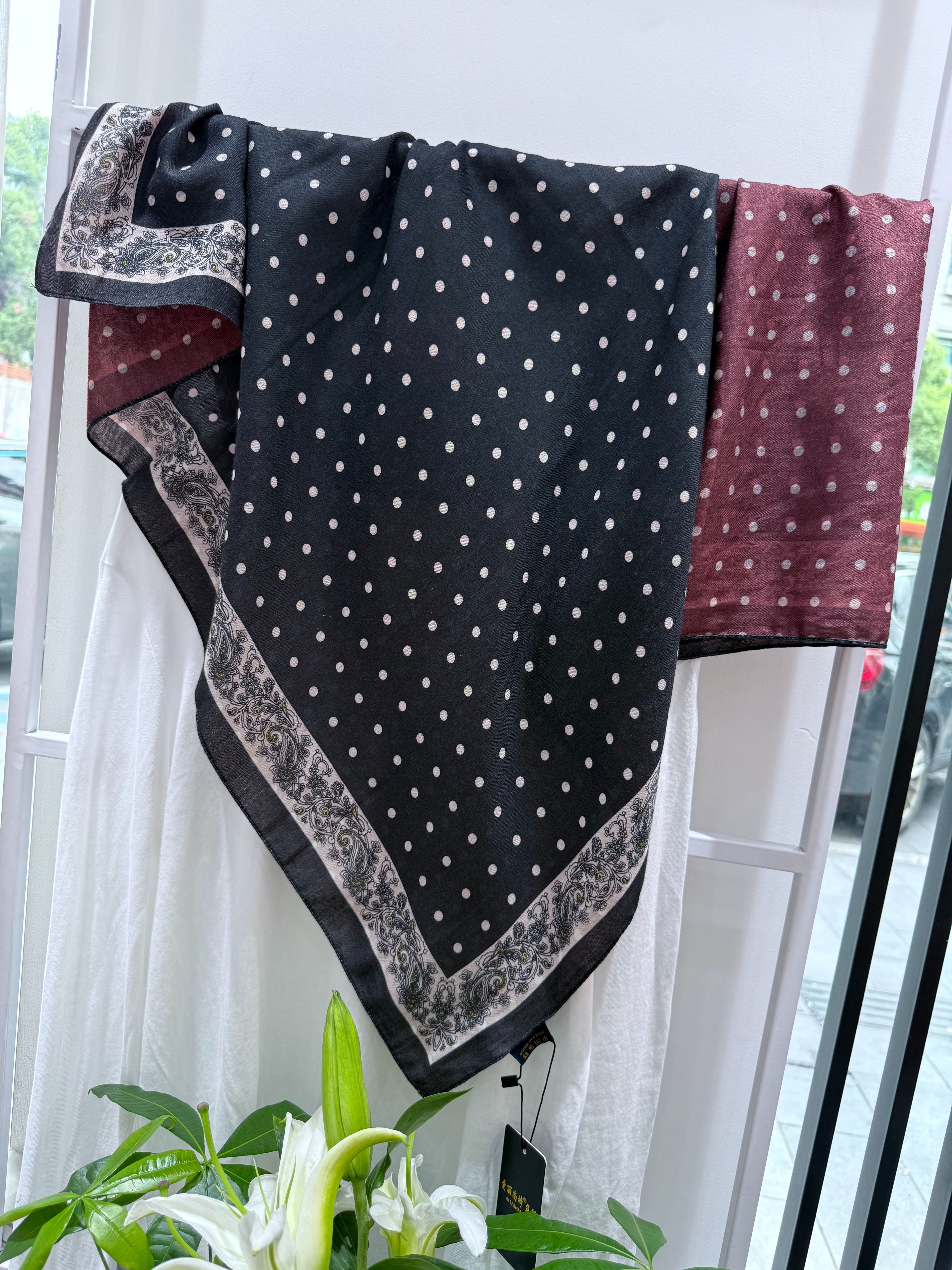 The 2025 new fashionable polka dot square scarf made of silk is a versatile and trendy accessory for autumn and winter Specification image