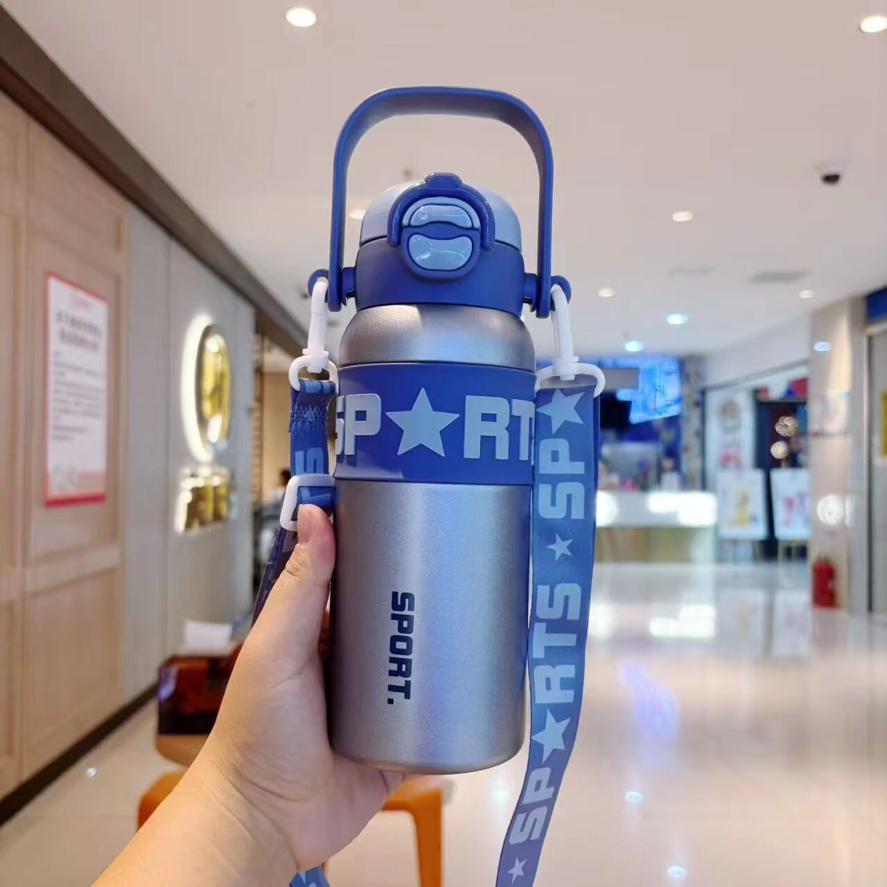 #YES-WATER新品🆕
弹跳双饮背带保温杯
货号：XDFBS678
容量：600ML
材质：内外304
装箱:  4白底实物图