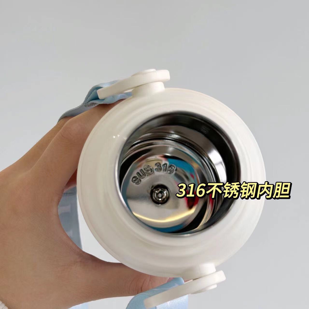 保温杯水杯杯子
IP史努比儿童双饮保温杯✨
货号：XDFSS5033
容量：500ML
材质：内316 外304
装箱:详情图7