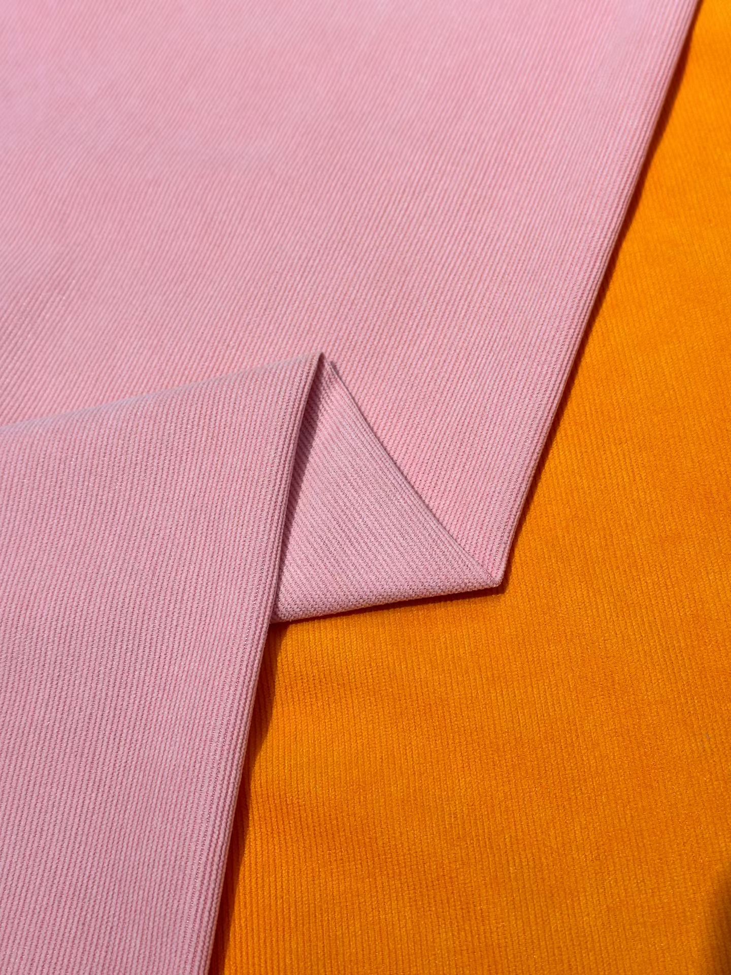 Warp knitted corduroy fabric