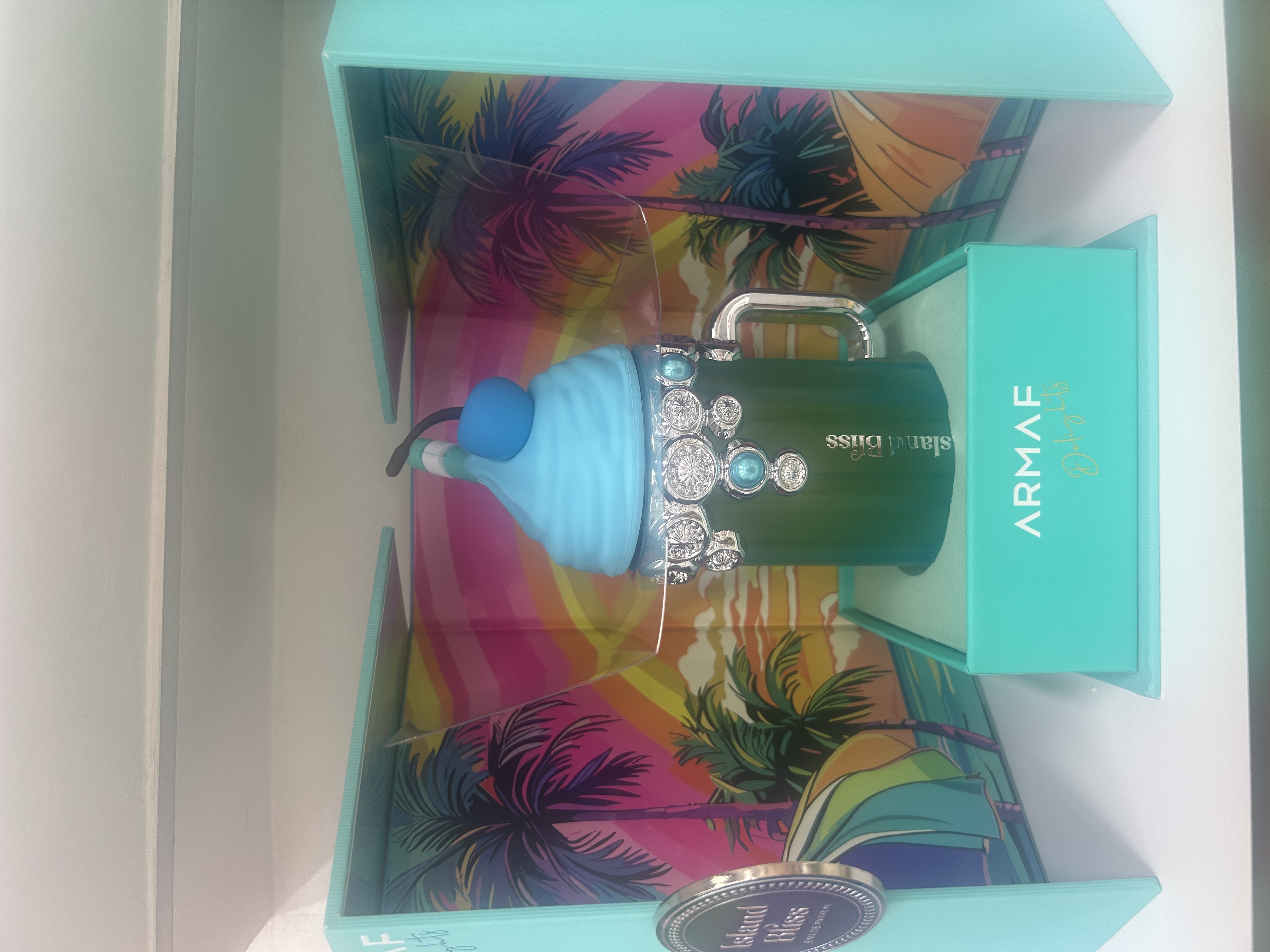 A personalized perfume gift box, a fragrance with an exquisite appearance