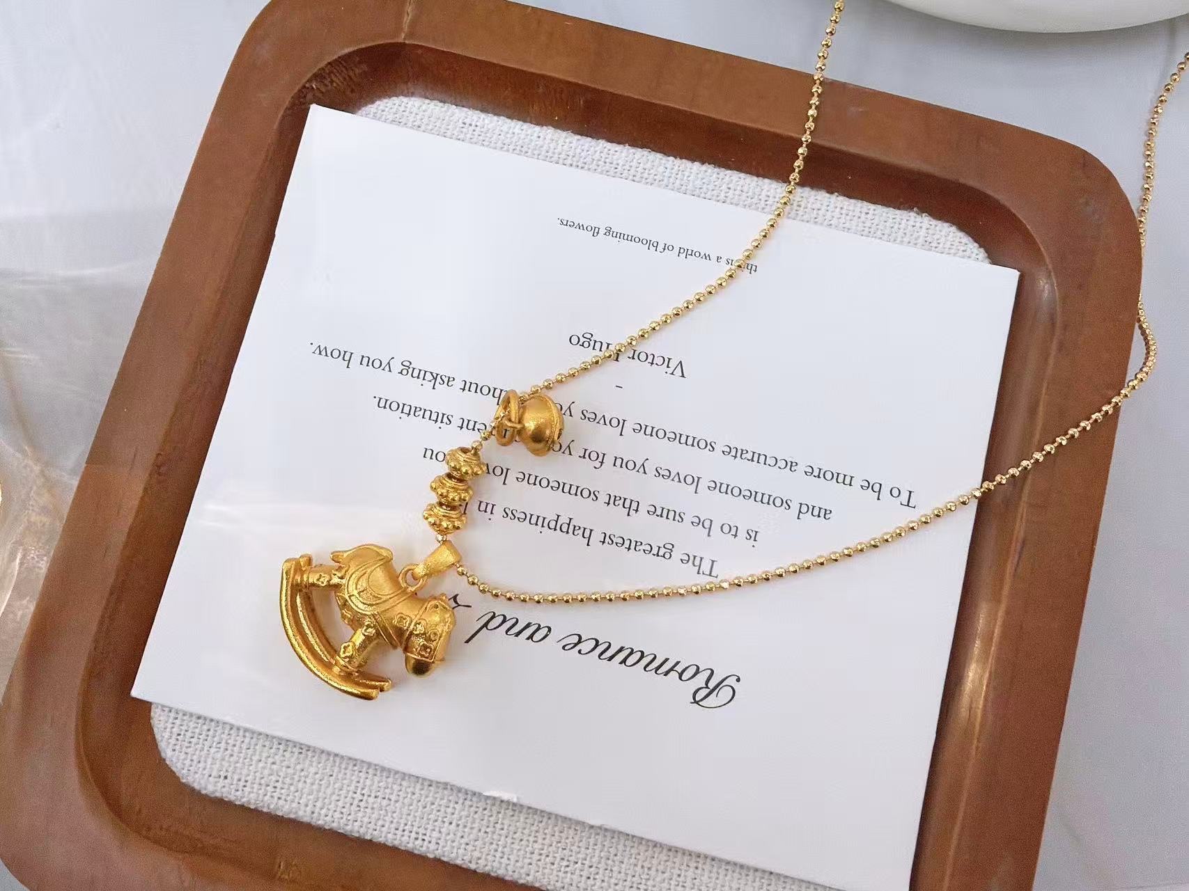 马🐎链条工艺珐琅彩国风沙金项链 时尚首饰项链，电镀沙金真金项链