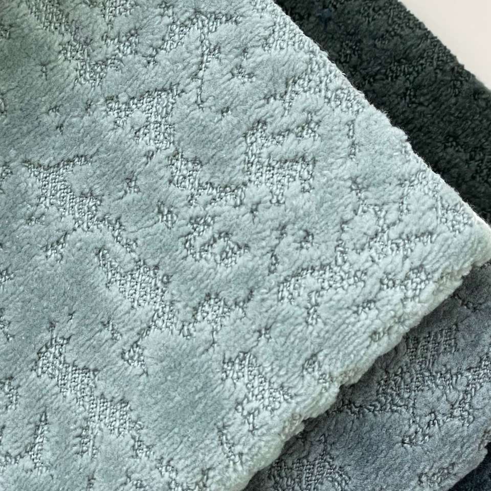 Factory direct delivery of original woven fabric sofa covers, bags, tablecloths, complete sets of pet supplies, cushions, blankets, plush handicrafts