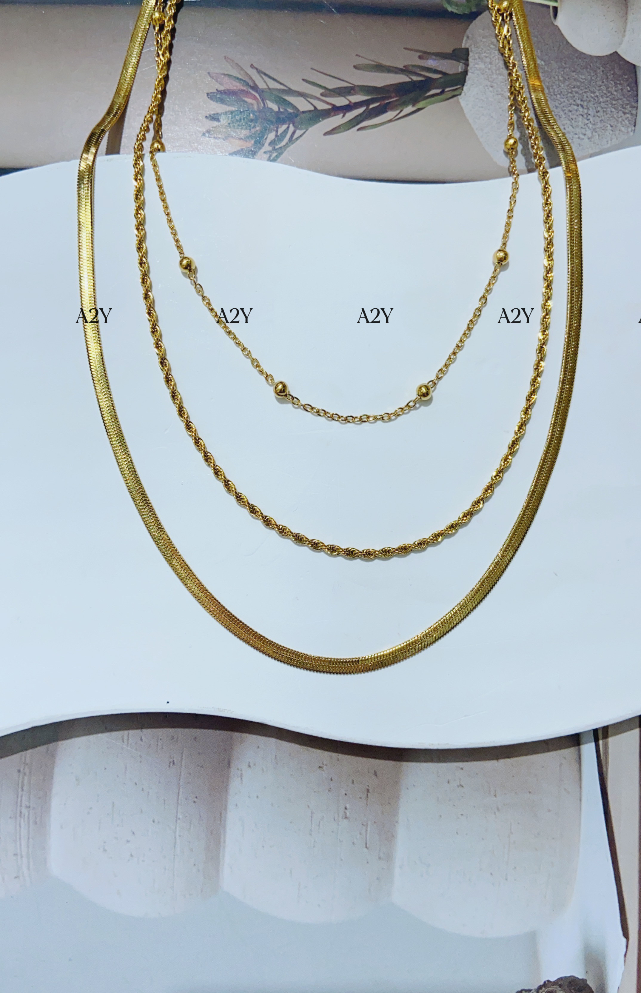 Stainless steel color-preserving electroplated multi-layer style necklaces and bracelets in stock and dispatched immediately. Stainless steel necklaces and jewelry Specification image