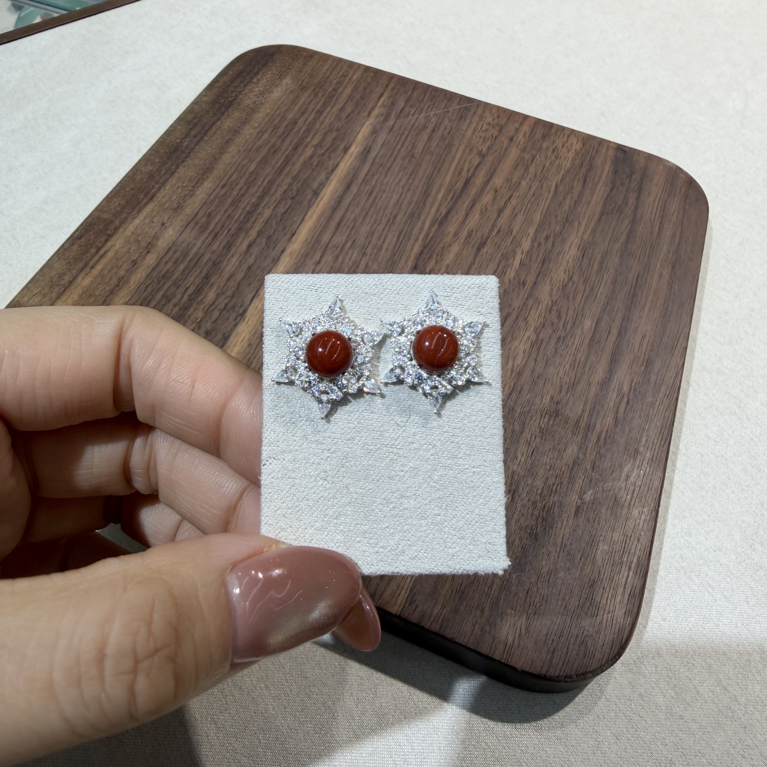 【一妃聚宝】925纯银天然南红耳钉女2025年新款爆款高级感耳环独特耳饰详情图6