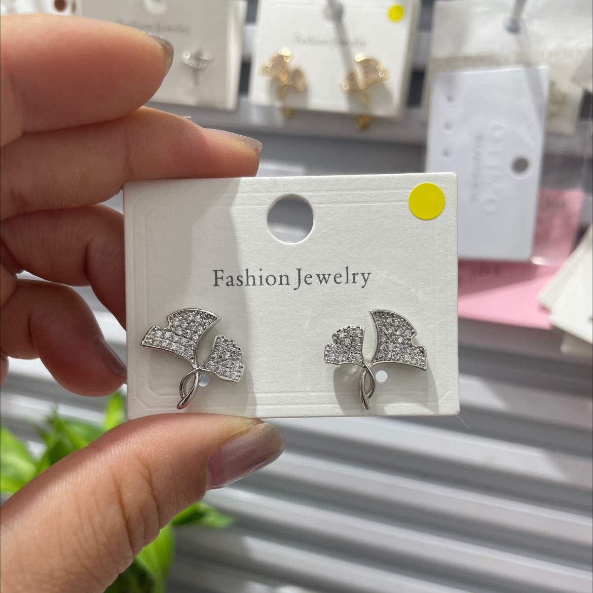 时尚简约耳钉铜微镶耳饰耳堵女气质百搭耳饰品配饰潮流款