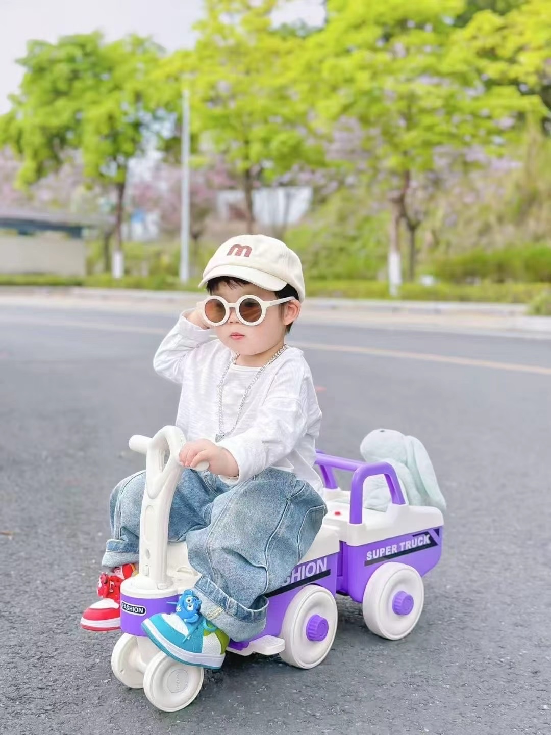 滑雪板行李箱车平衡车玩具小推车沙滩平衡训练板多功能运动休闲用品推车