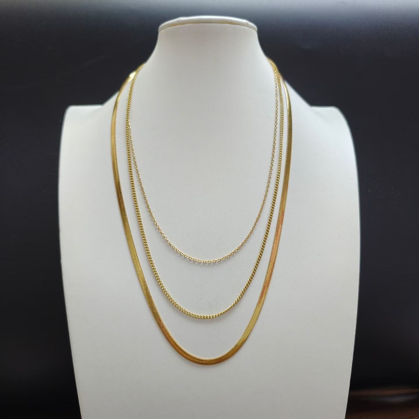 Stainless steel color-preserving electroplated multi-layer style necklaces and bracelets in stock and dispatched immediately. Stainless steel necklaces and jewelry