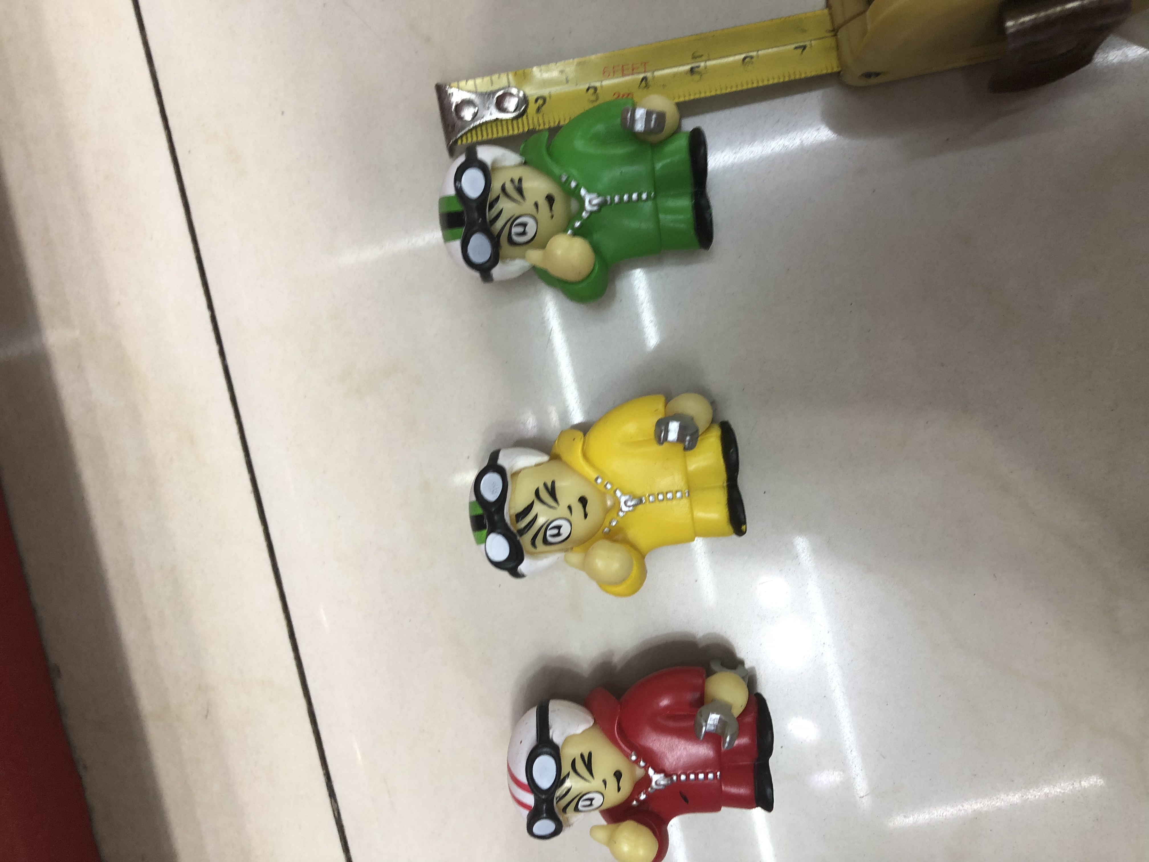 抱心熊毛绒花玩具耳饰真皮材质可爱萌趣手工制作饰品礼物纽蛋公仔儿童礼物各种拼装卡通玩偶儿童礼品卡通玩偶创意礼品套装玩具可爱白底实物图