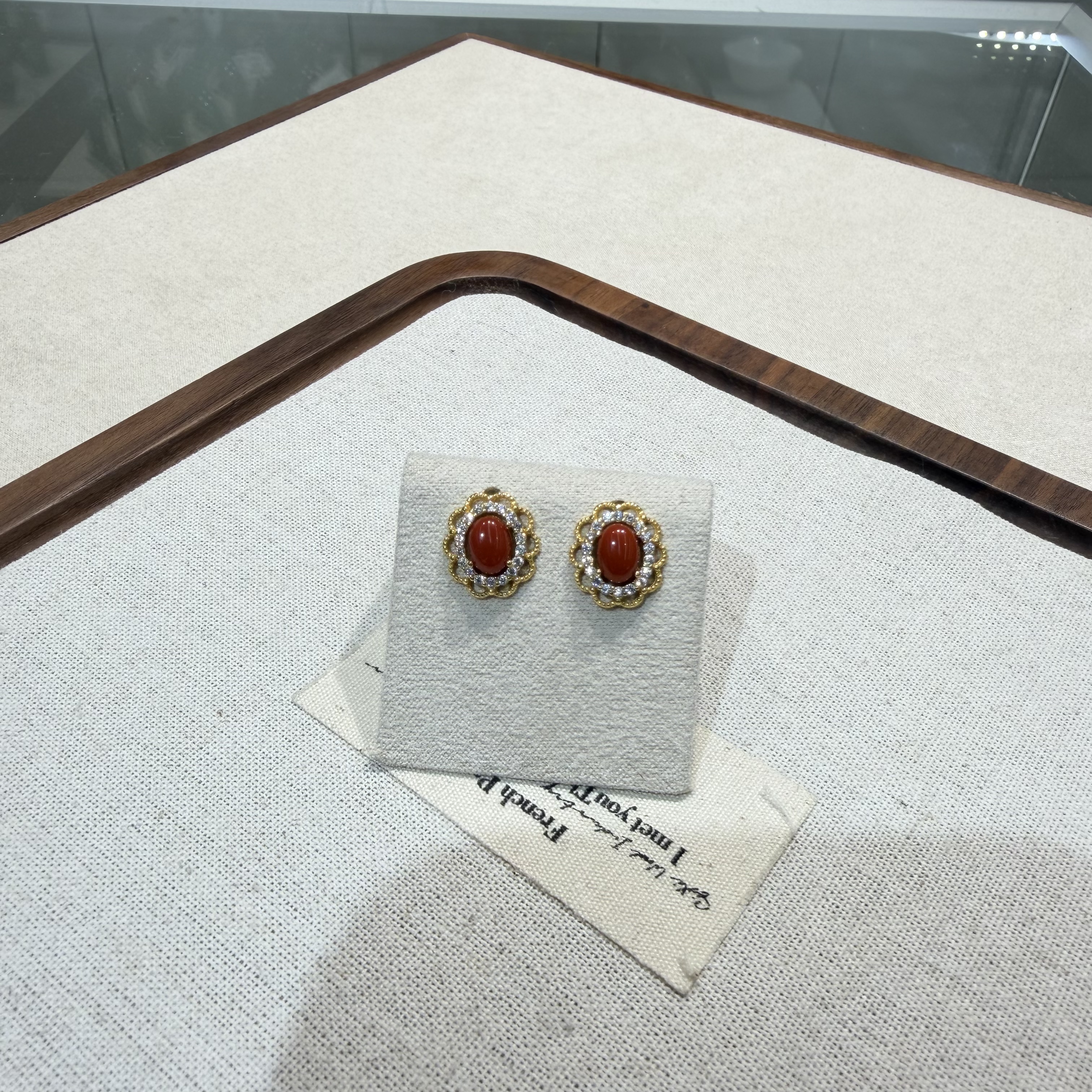 【一妃聚宝】新款南红银耳钉中式风南红花边耳环高级定制款设计简约气质高雅耳式详情图4