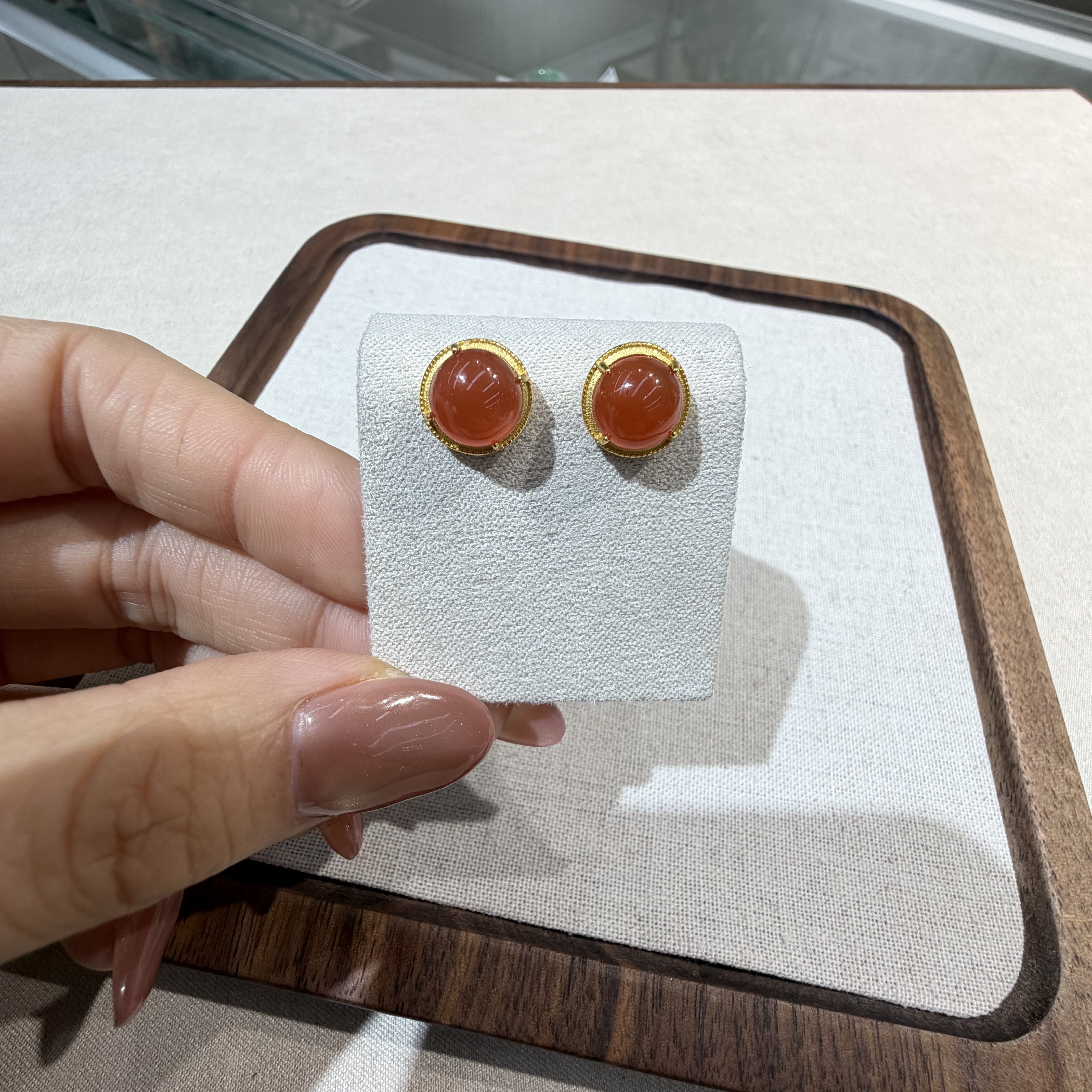 【一妃聚宝】小众设计感南红耳钉女银饰不过敏耳环冰南红高级感耳饰女细节图