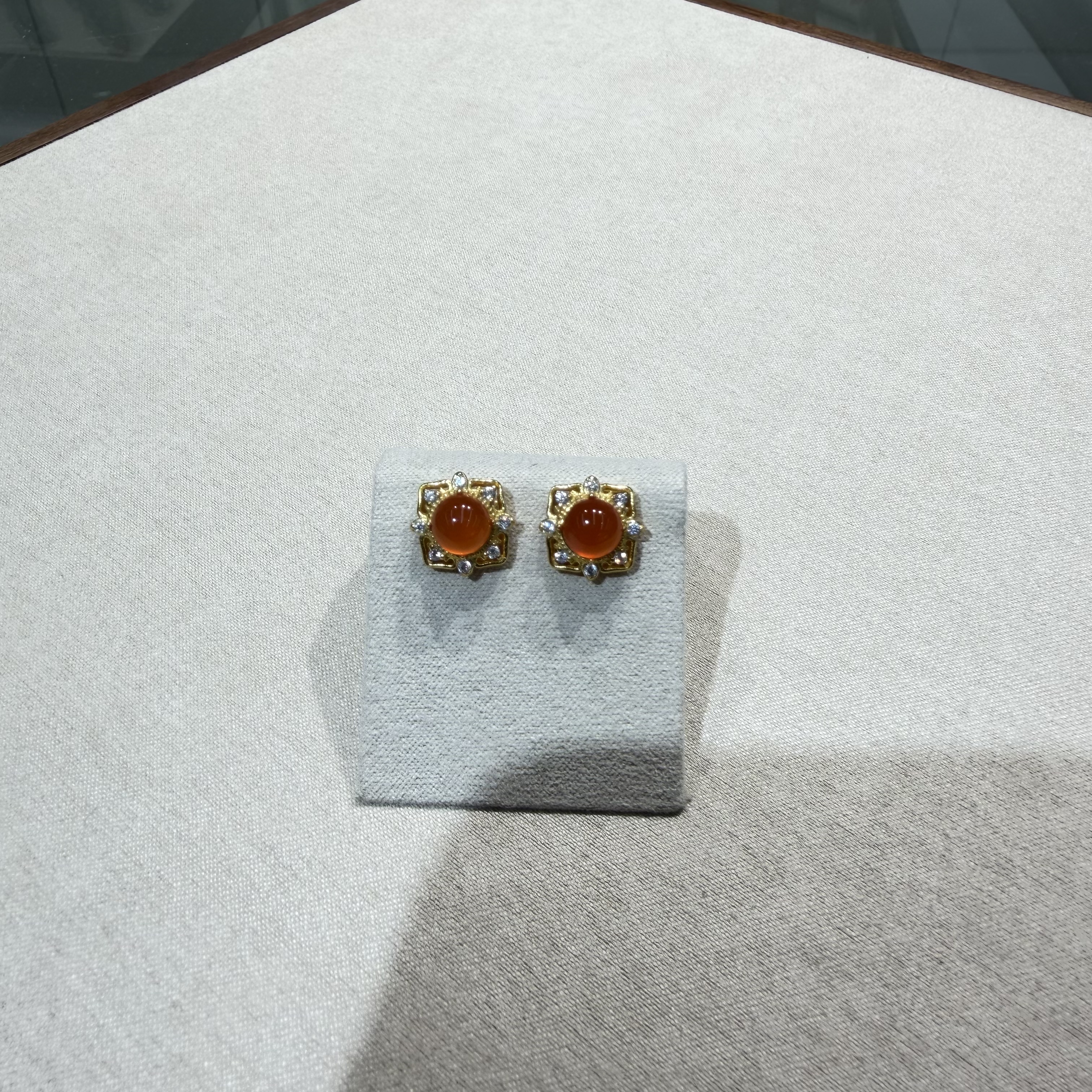 【一妃聚宝】新款冰南红银耳钉中式风冰南红耳环高级定制款设计简约气质高雅耳饰