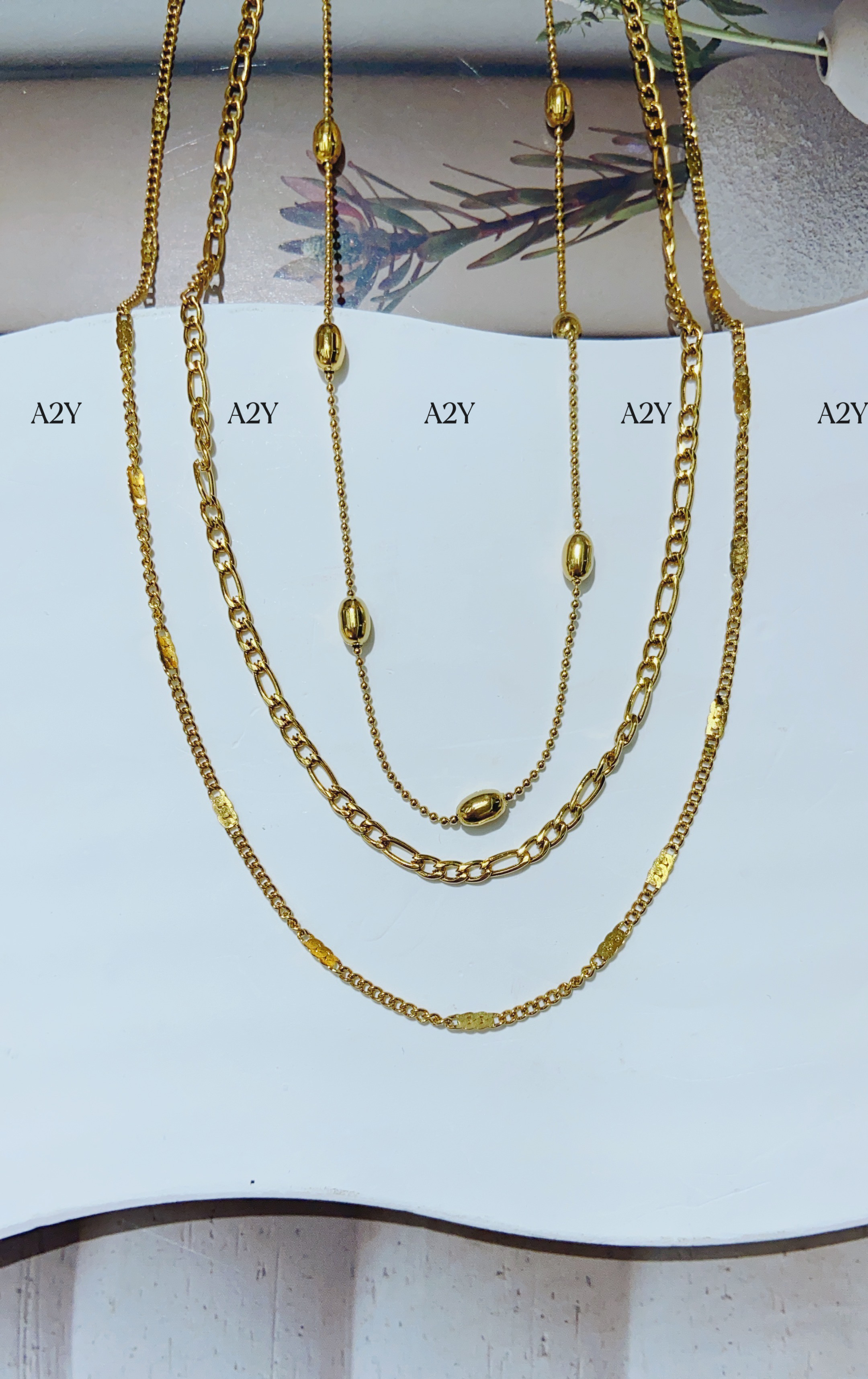 Stainless steel color-preserving electroplated multi-layer style necklaces and bracelets in stock and dispatched immediately. Stainless steel necklaces and jewelry Item Picture