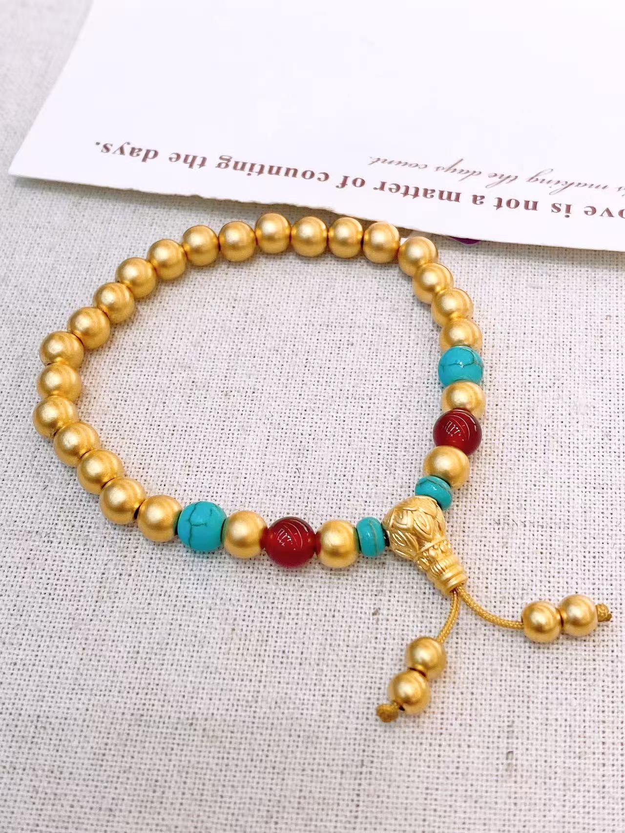 Copper gold-plated bracelet, a fashionable item
